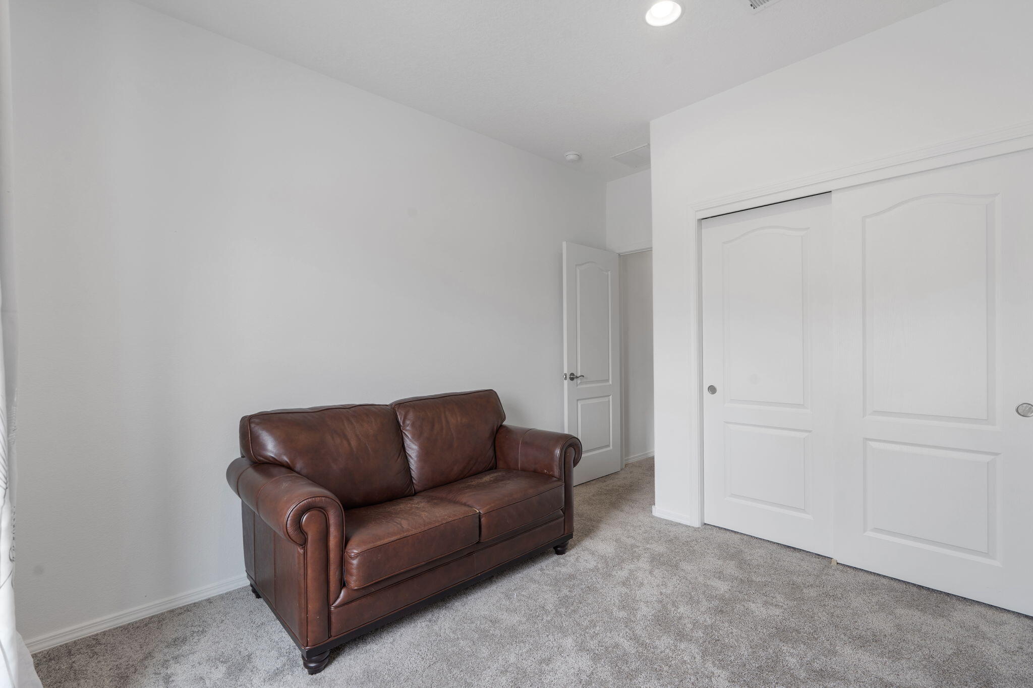 126 Spectrum Avenue SW