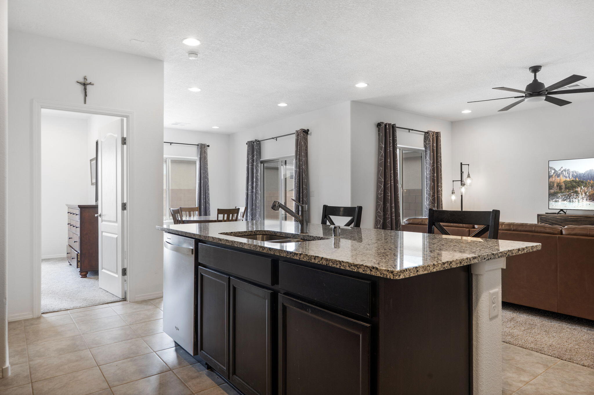 126 Spectrum Avenue SW