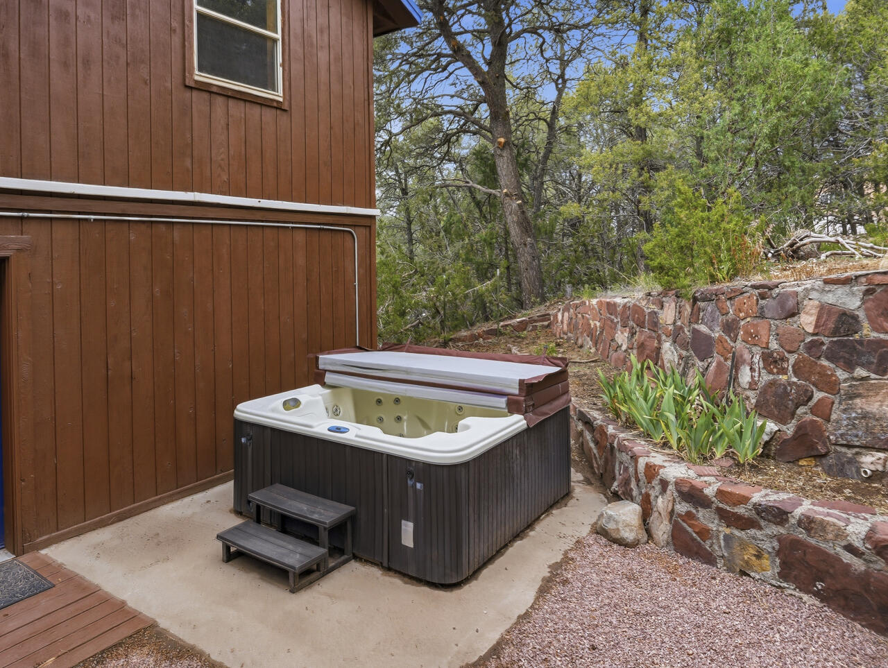 20 Cedar Hill Drive