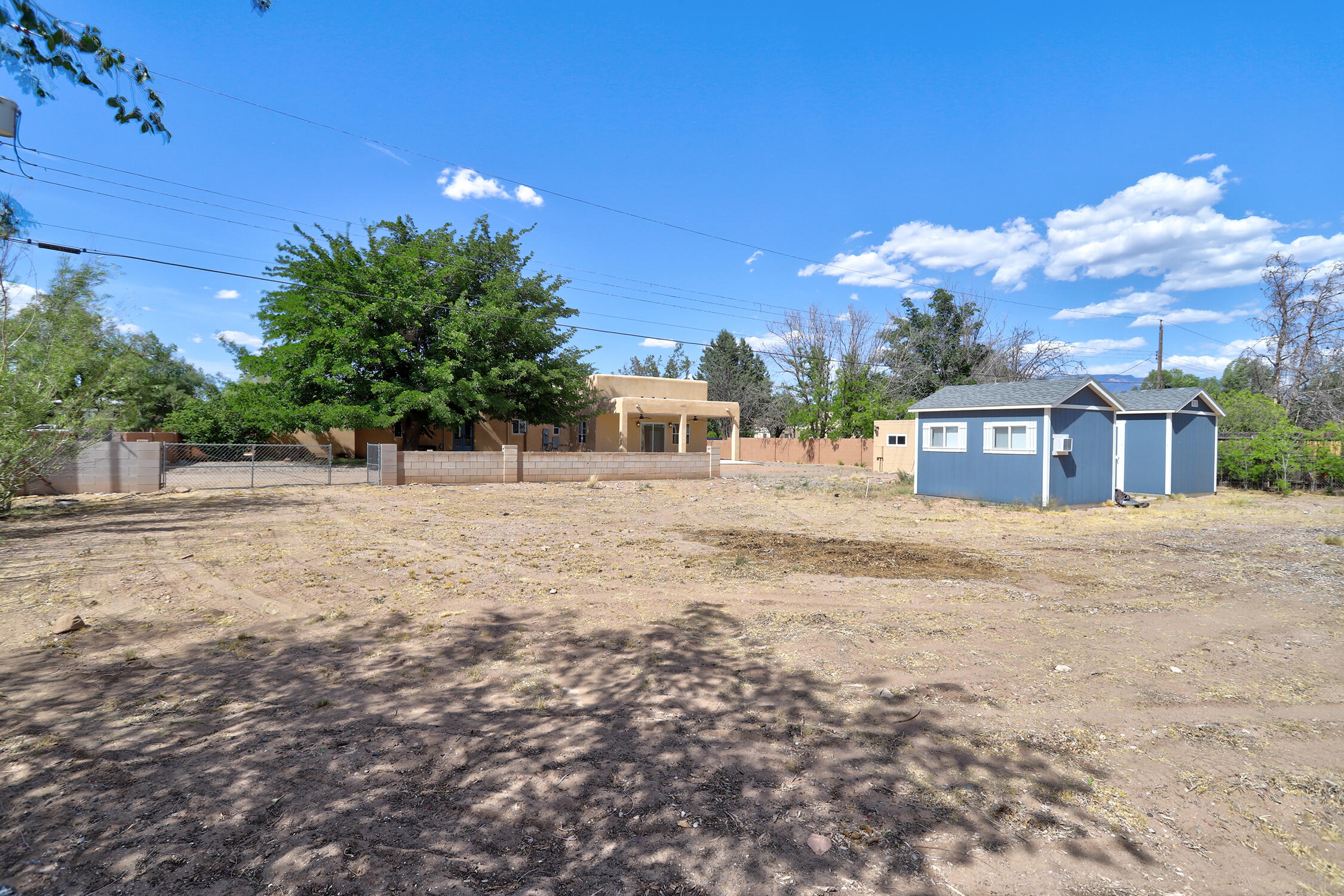 712 Green Valley Road NW