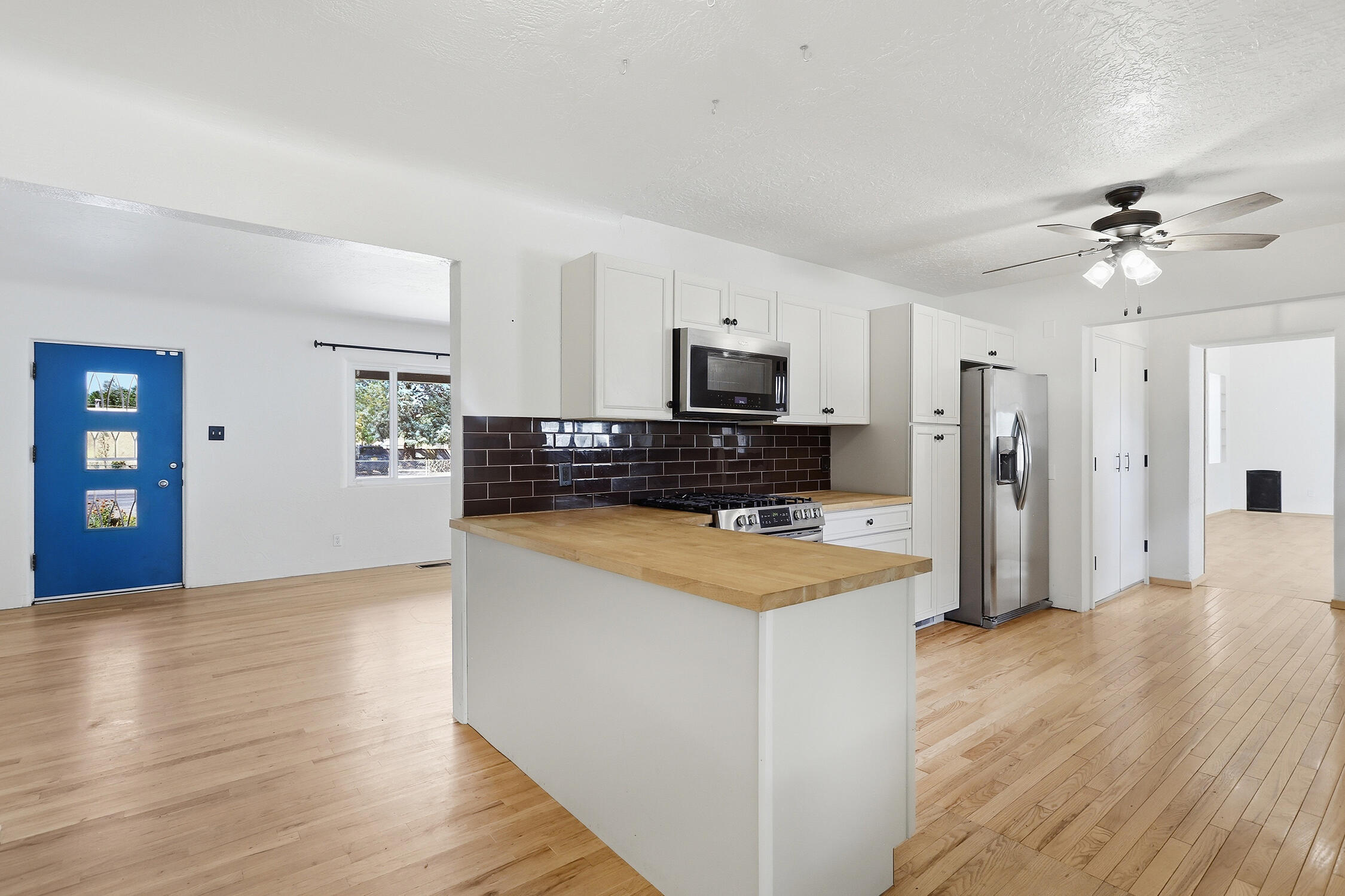 712 Green Valley Road NW