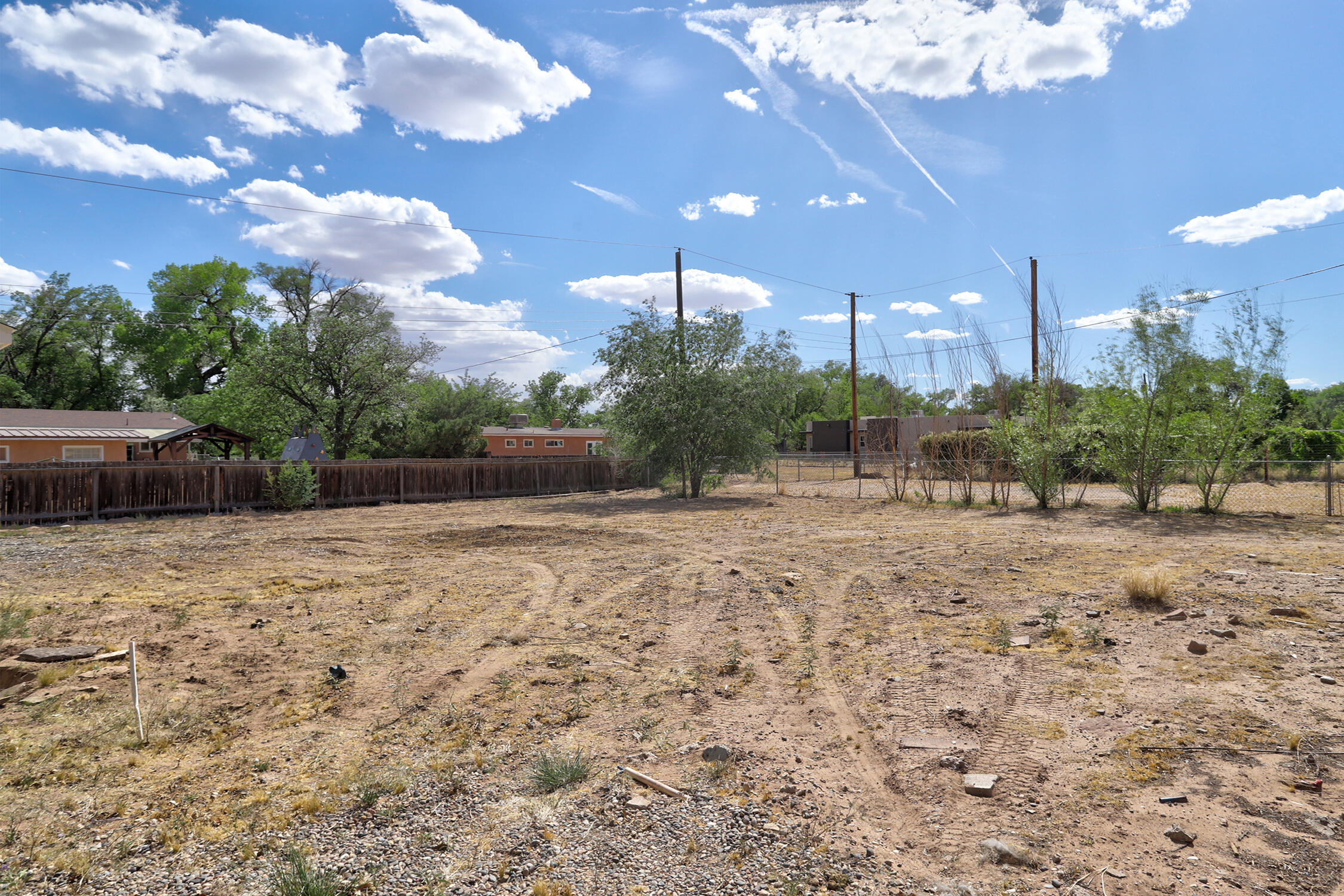712 Green Valley Road NW