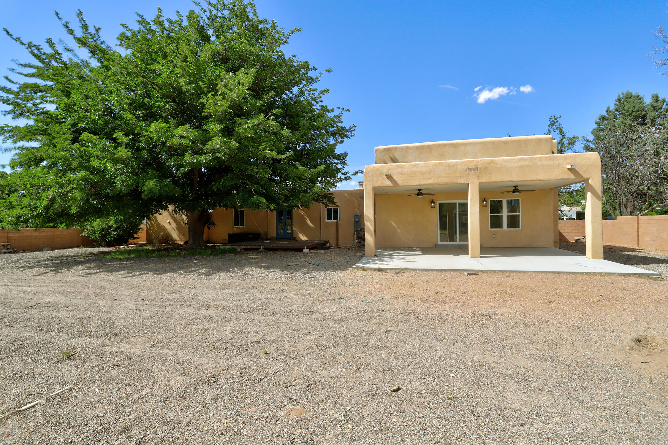712 Green Valley Road NW