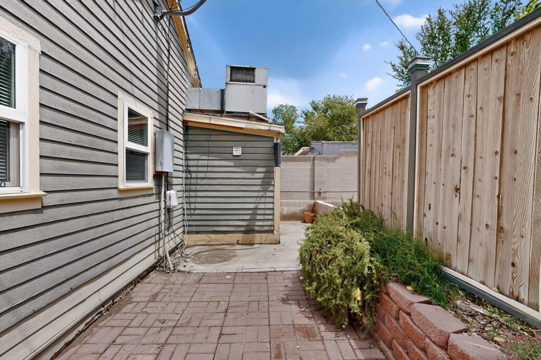 119 Walter Street NE