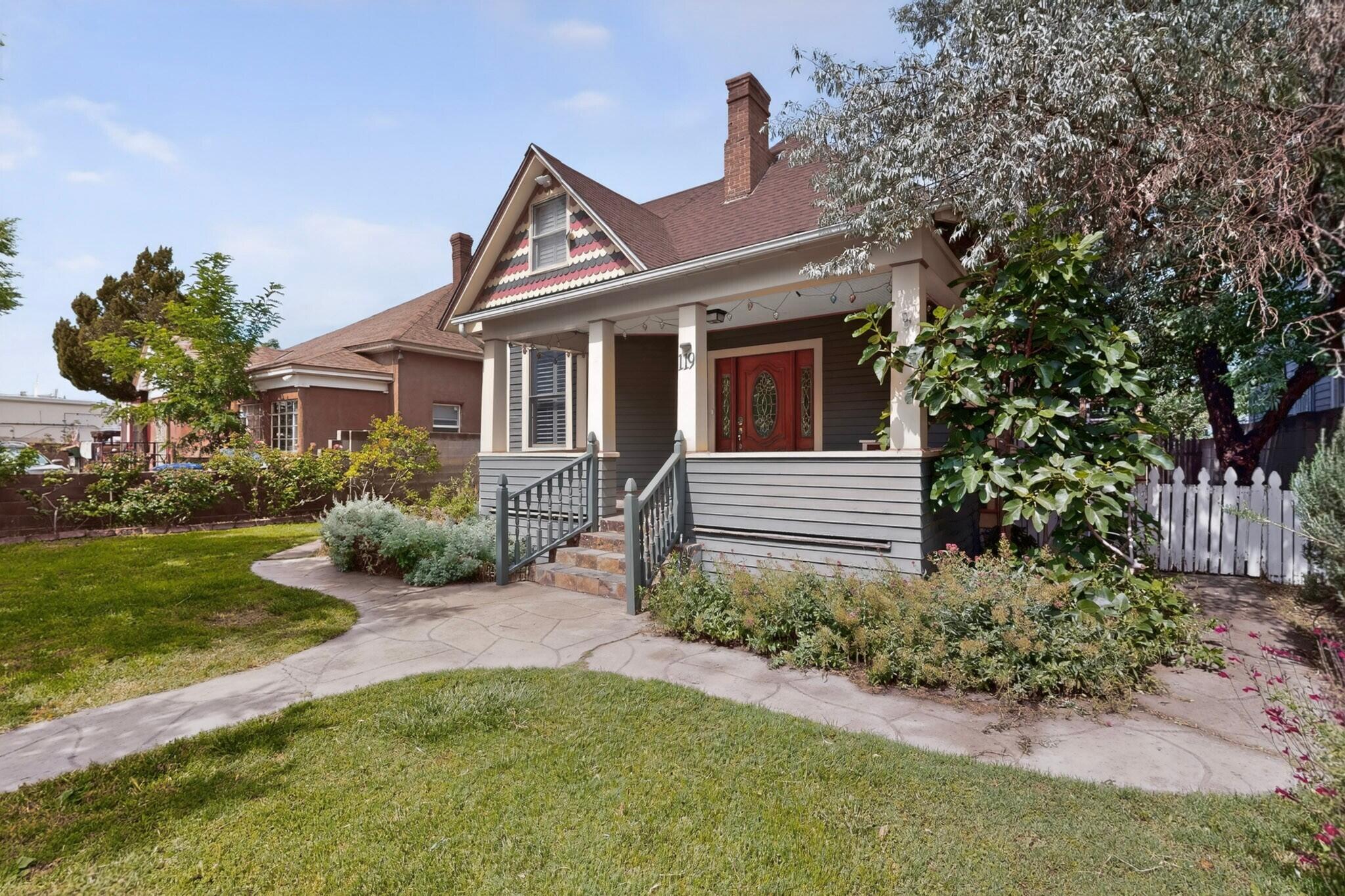 119 Walter Street NE