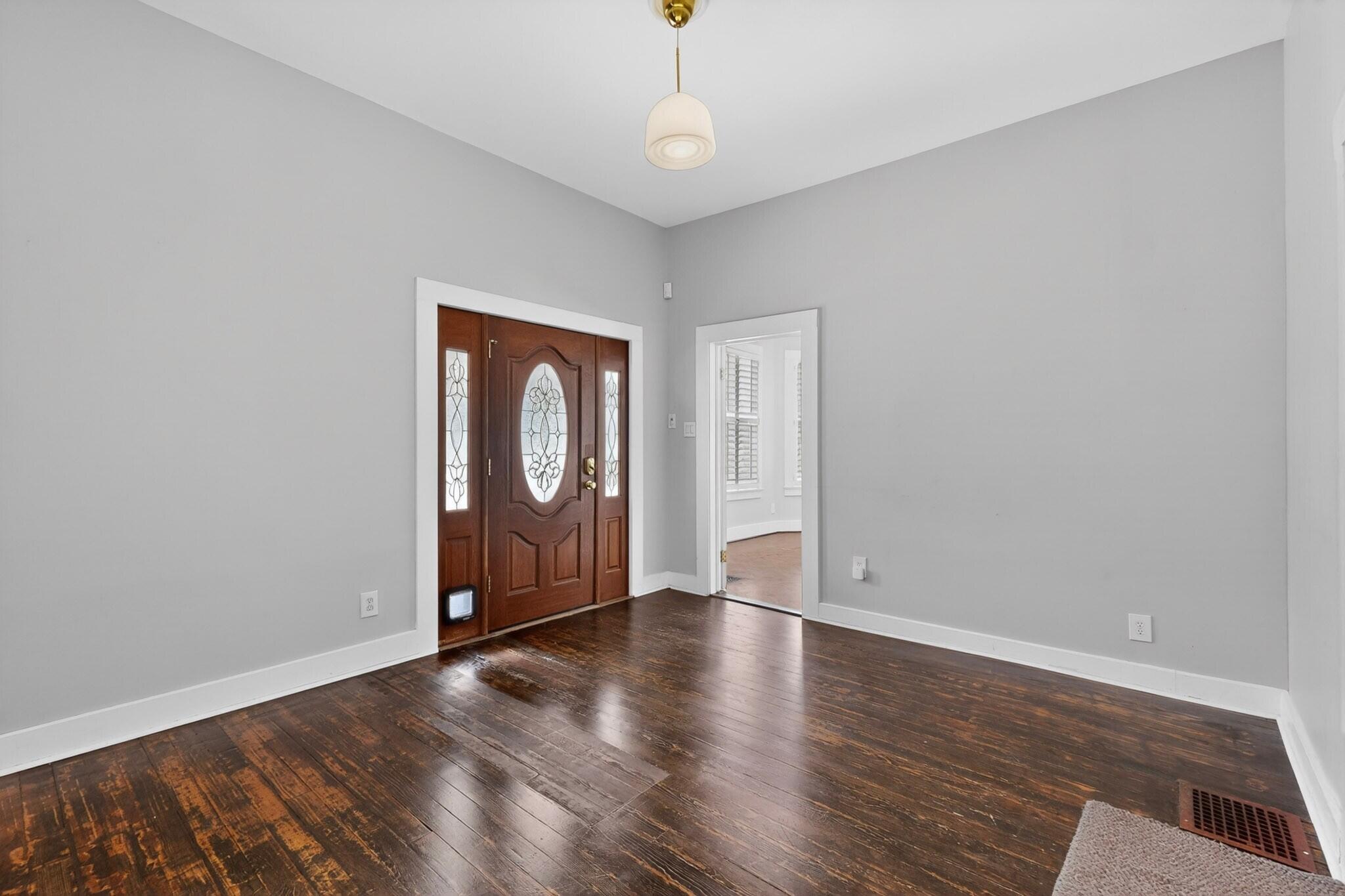 119 Walter Street NE