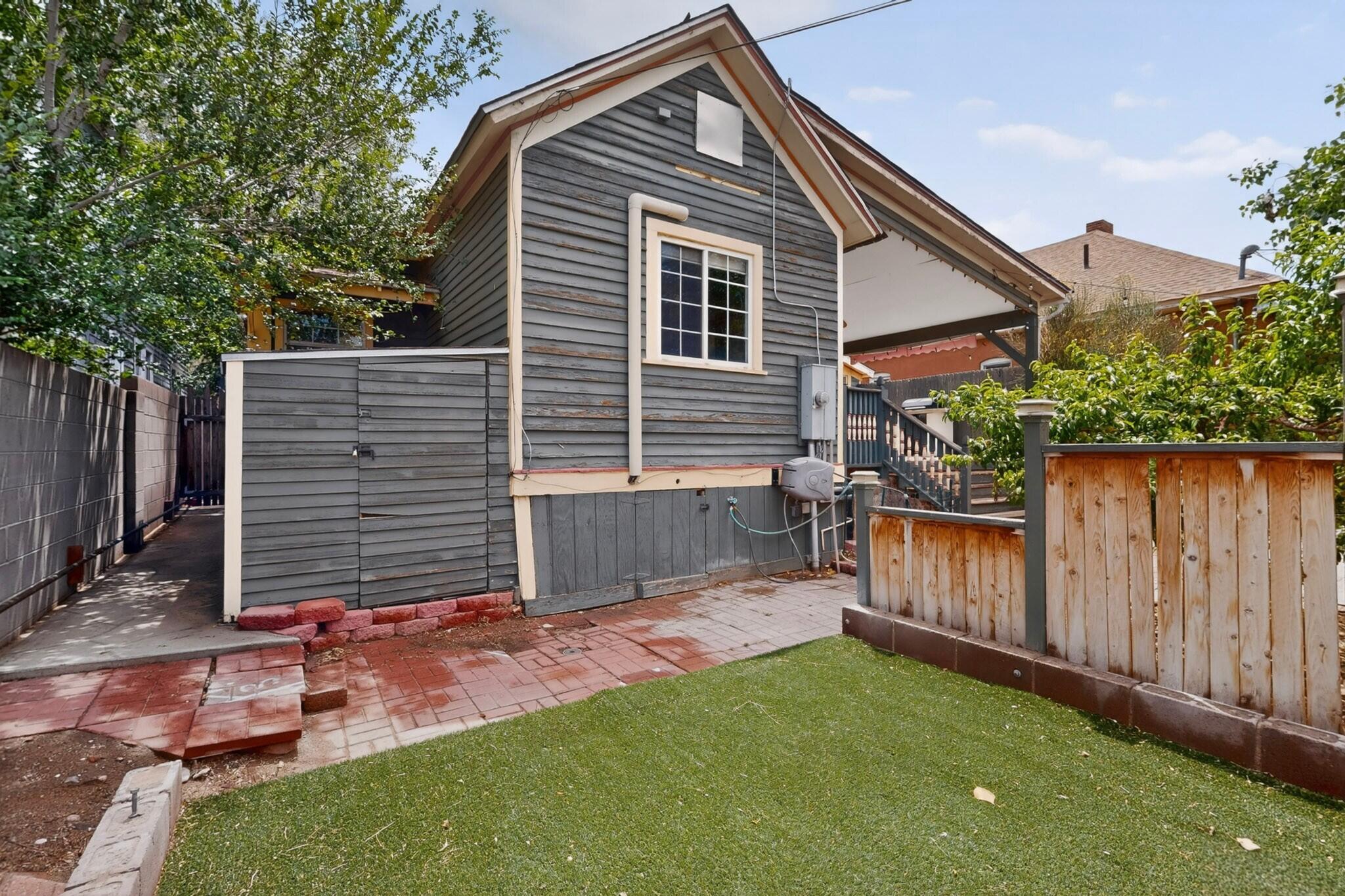 119 Walter Street NE