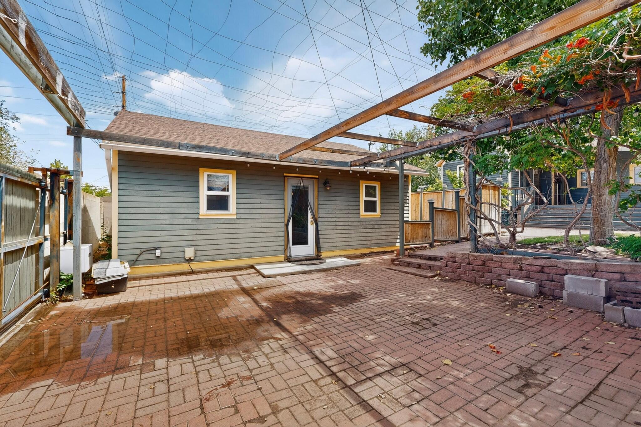 119 Walter Street NE
