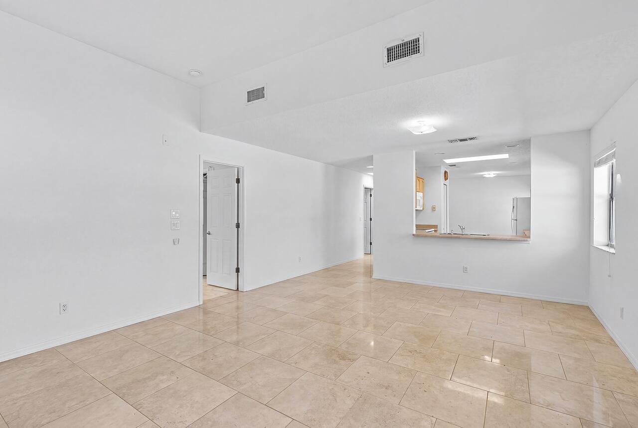 3201 Oakmount Drive SE