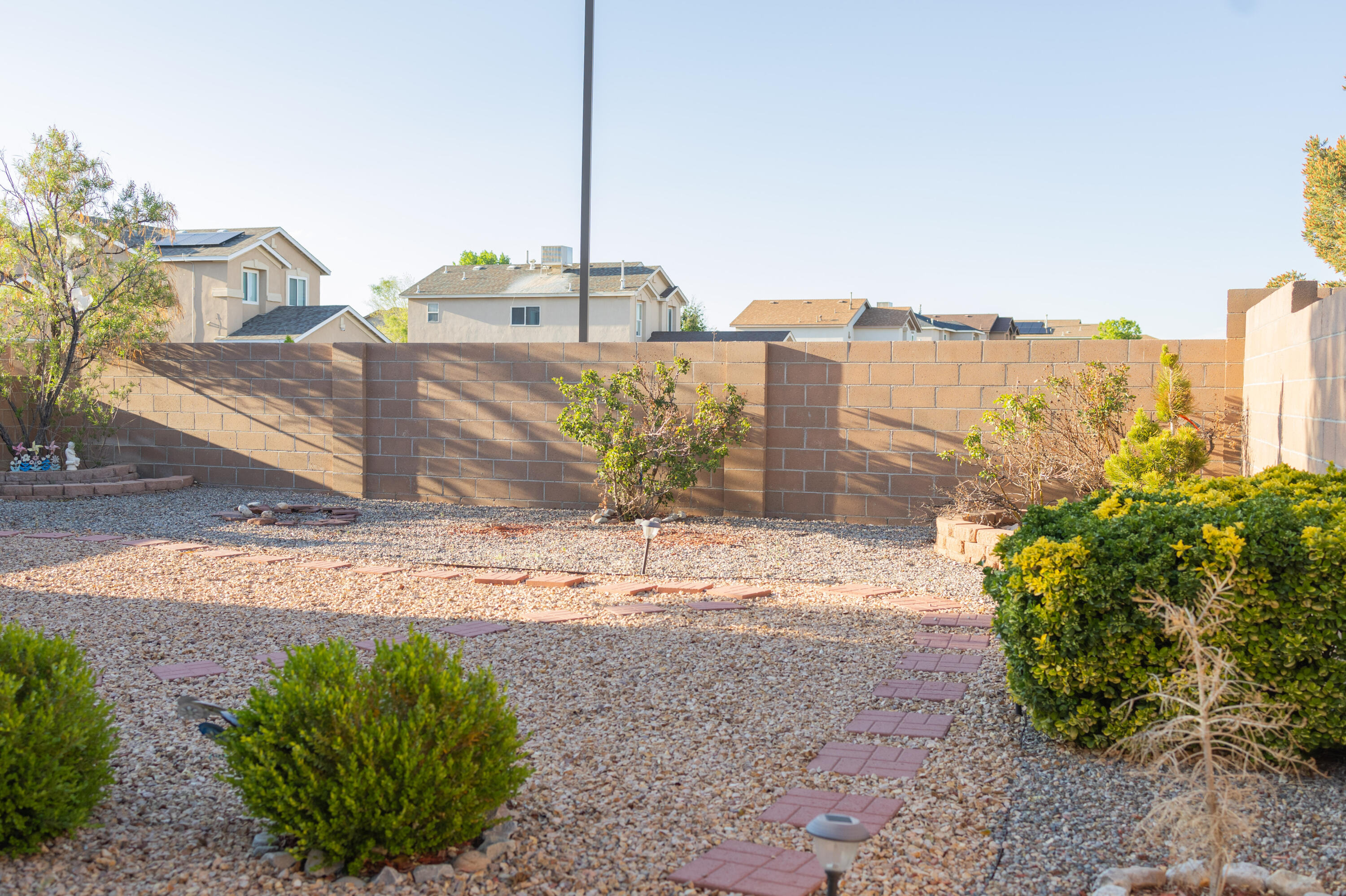 6243 Calle Feliz NW