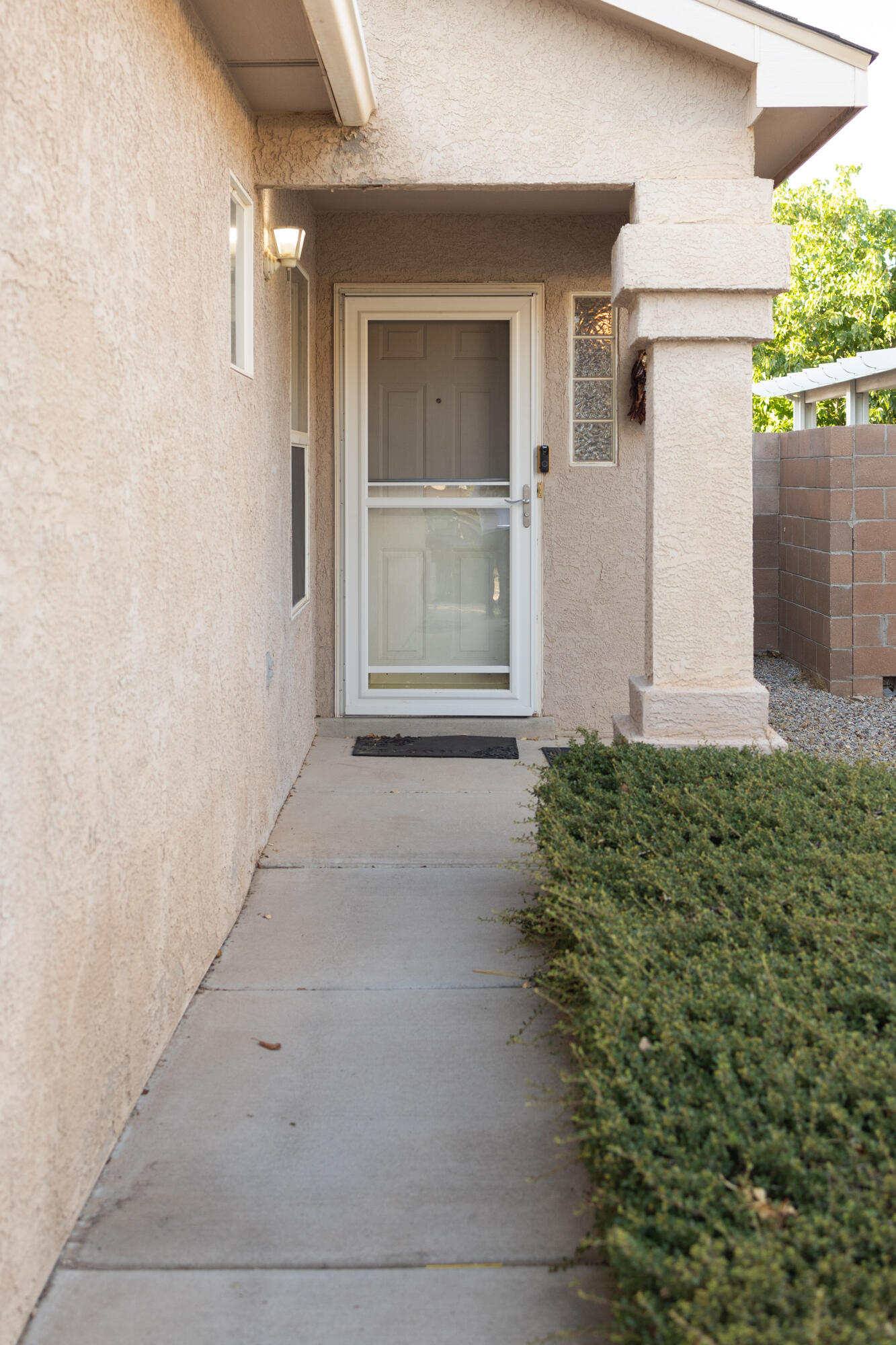 6243 Calle Feliz NW