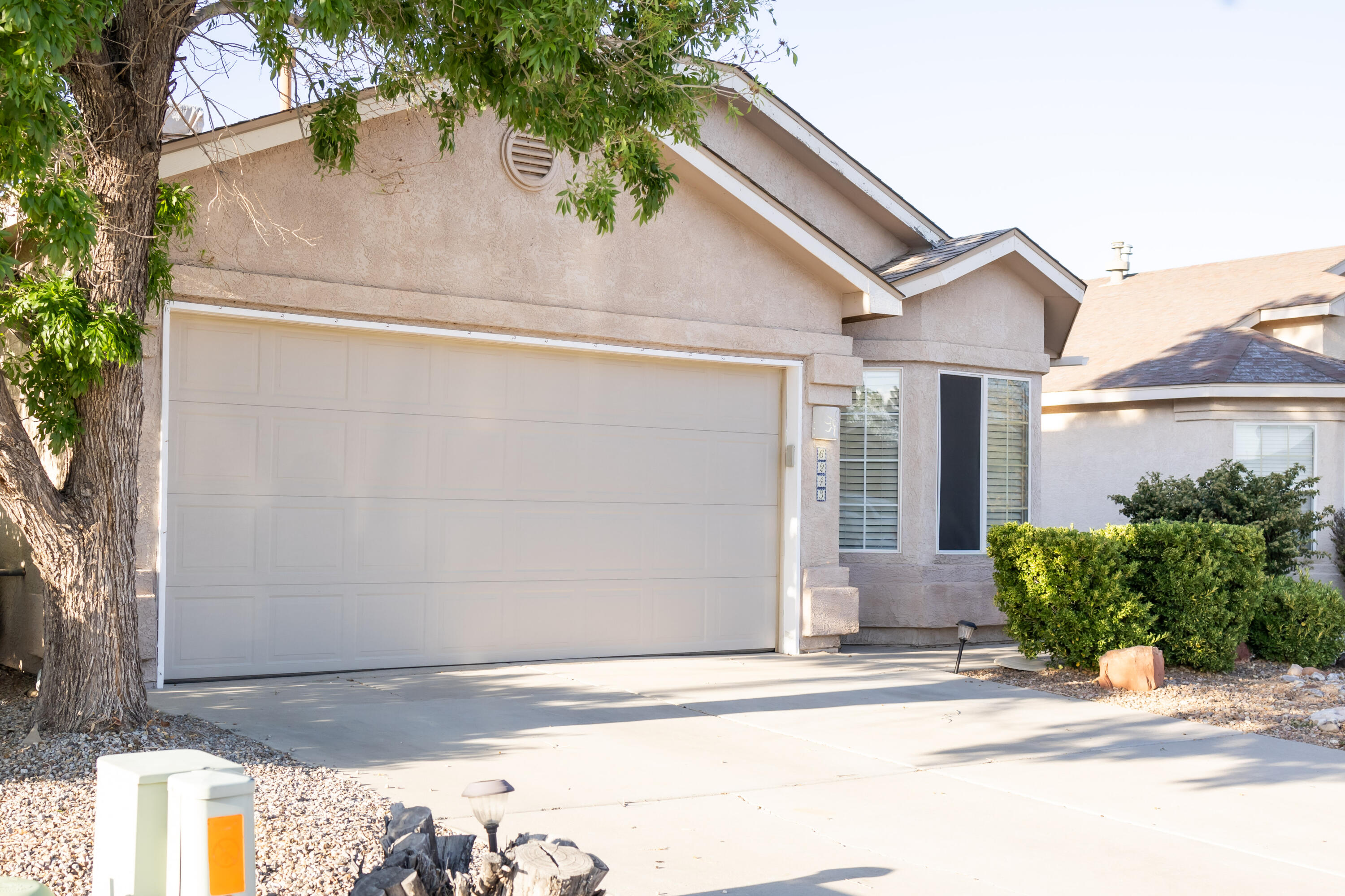 6243 Calle Feliz NW