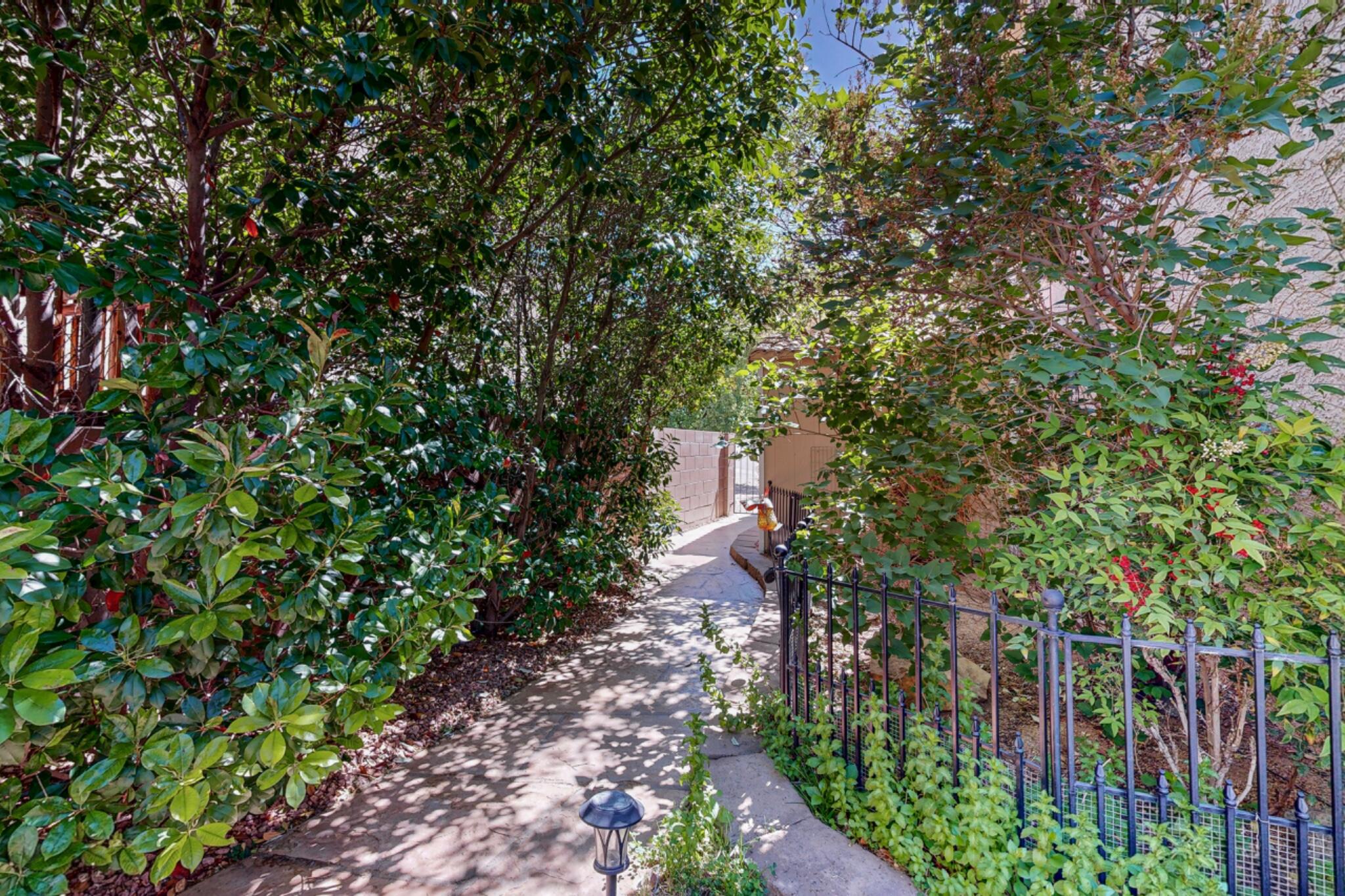 8623 Eagle Springs Drive NE