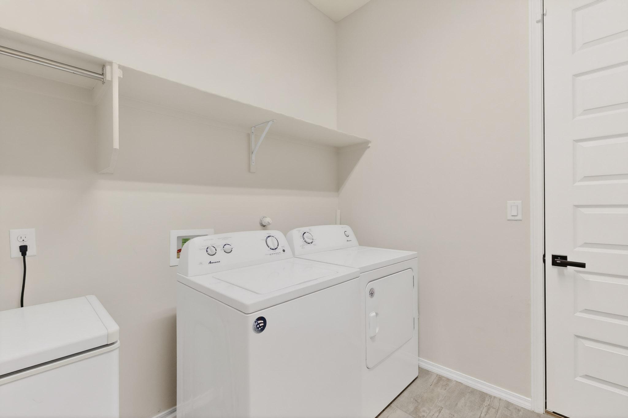 5572 Barranca Overlook Court NE