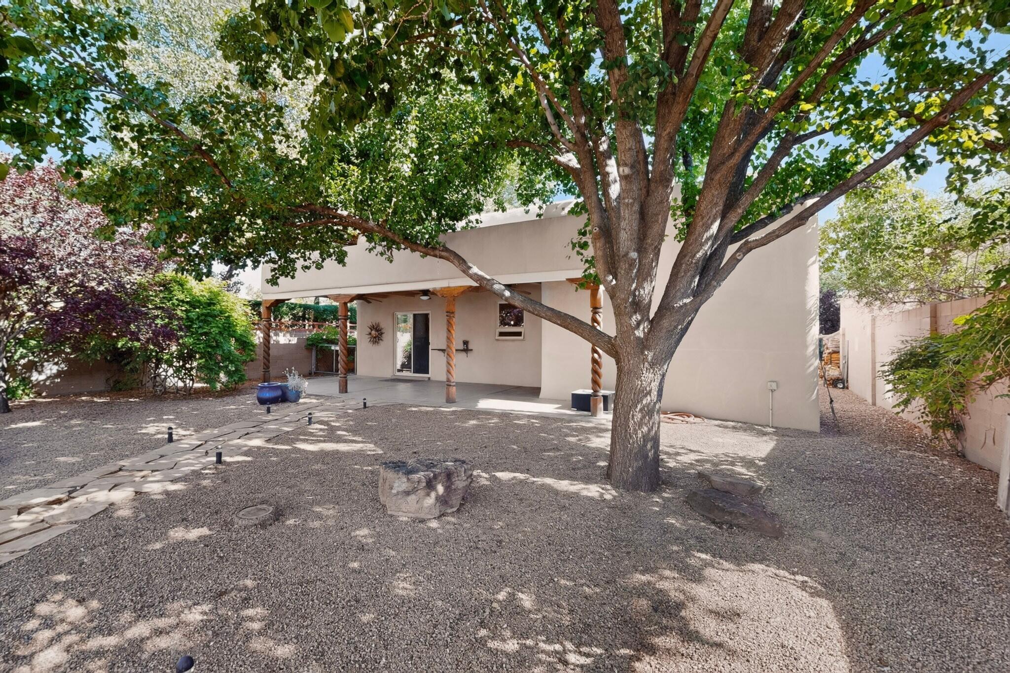 2642 Aloysia Lane NW