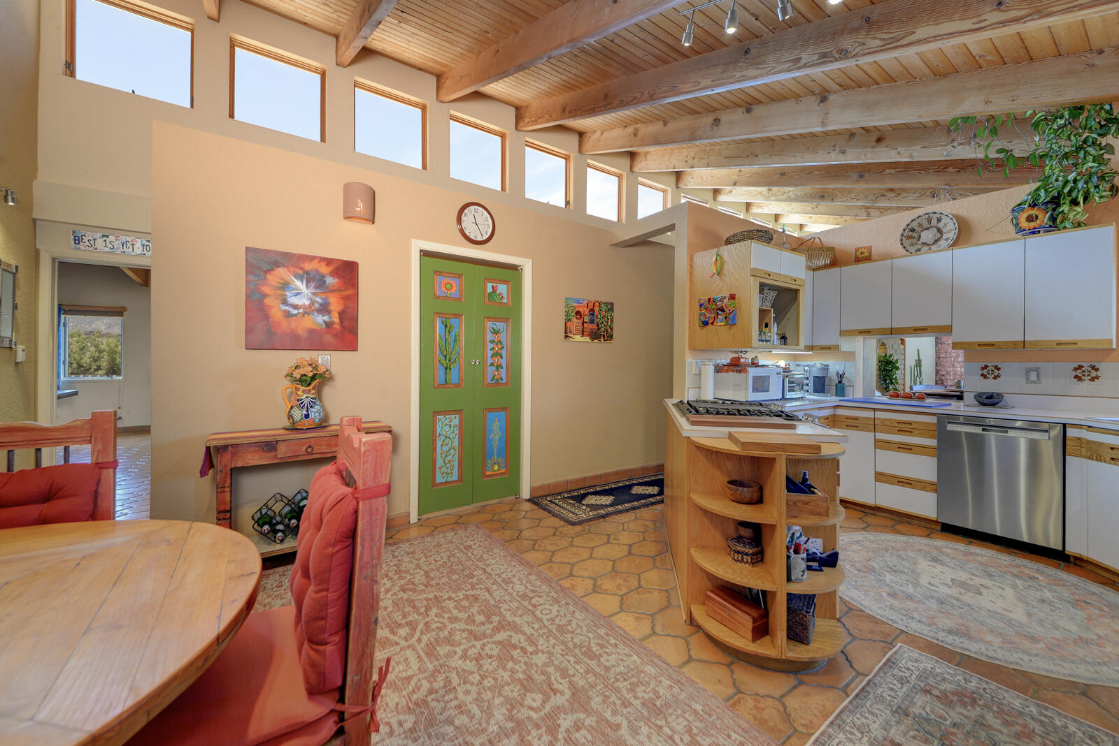 33 Yucca Lane