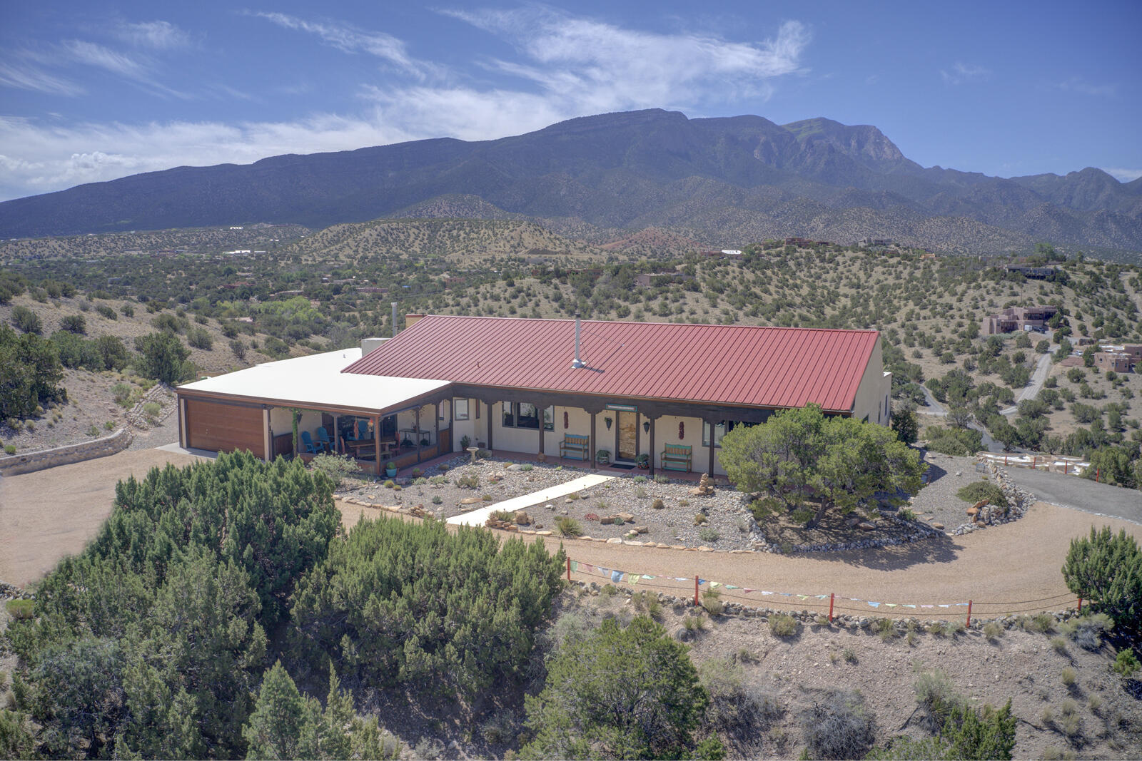 33 Yucca Lane