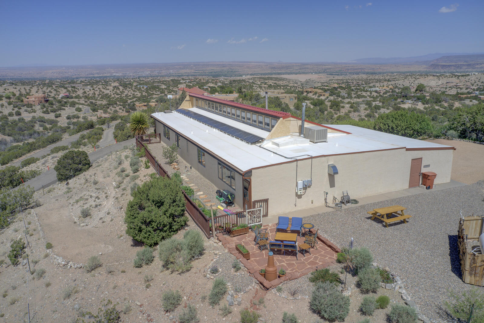 33 Yucca Lane