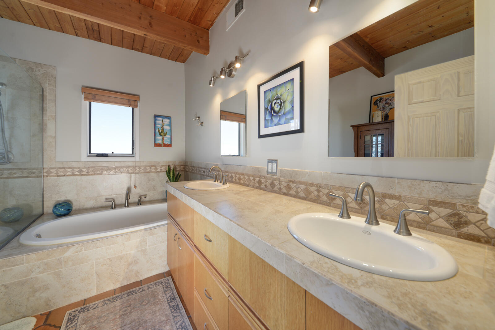 33 Yucca Lane