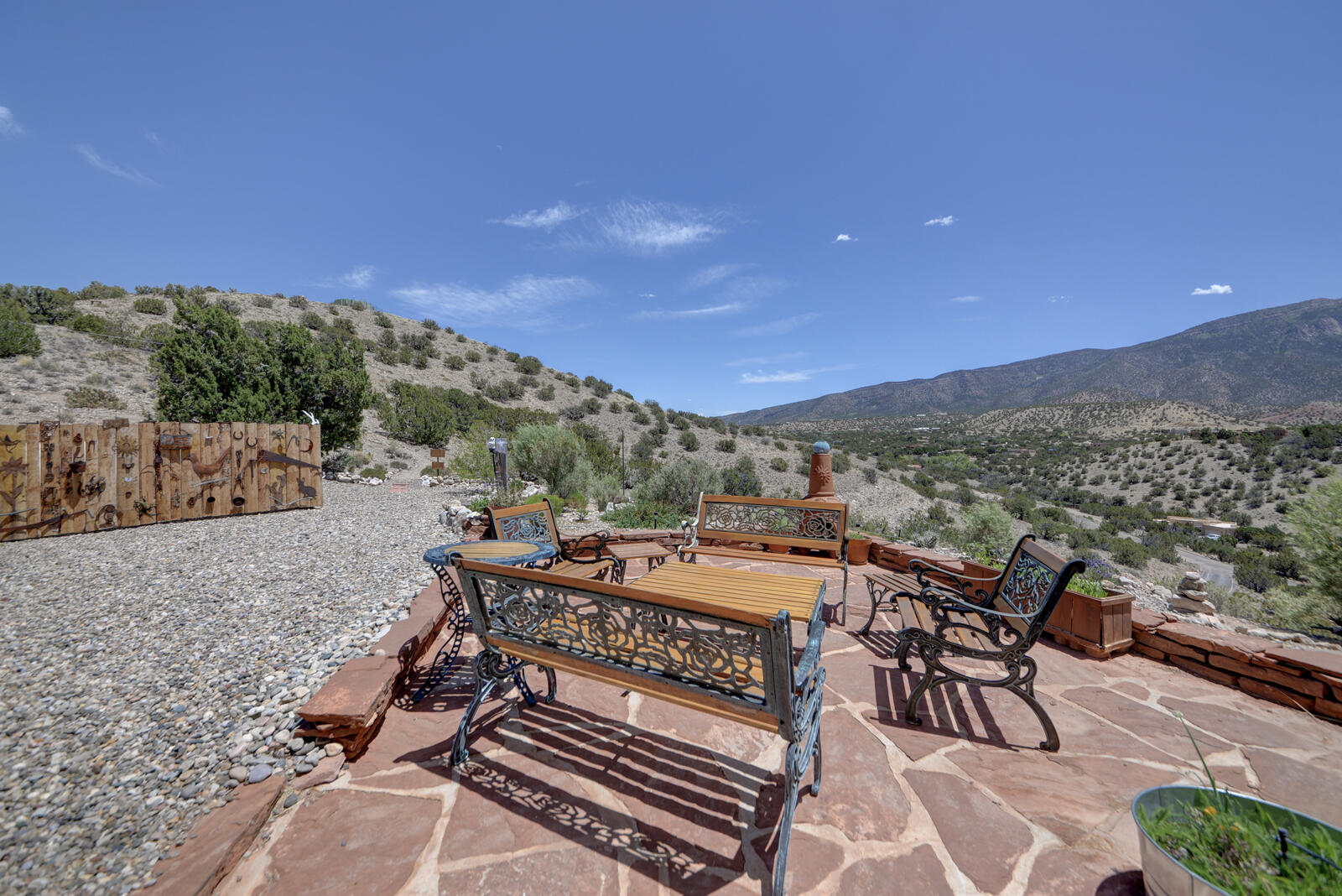 33 Yucca Lane