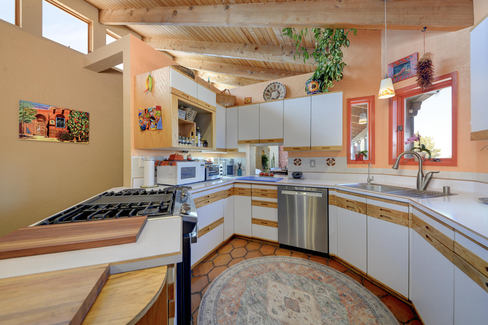 33 Yucca Lane