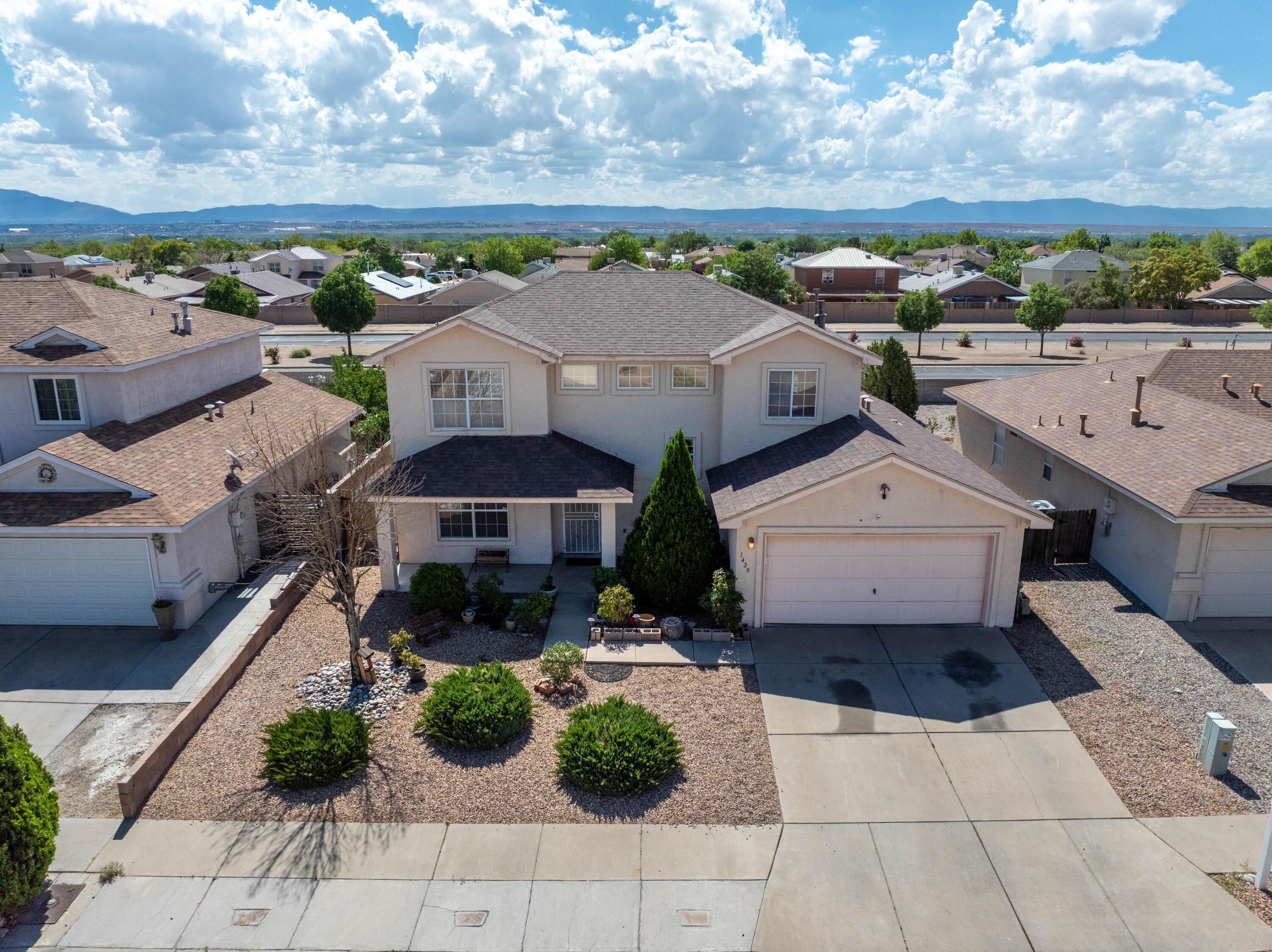 1420 Summerfield Place SW