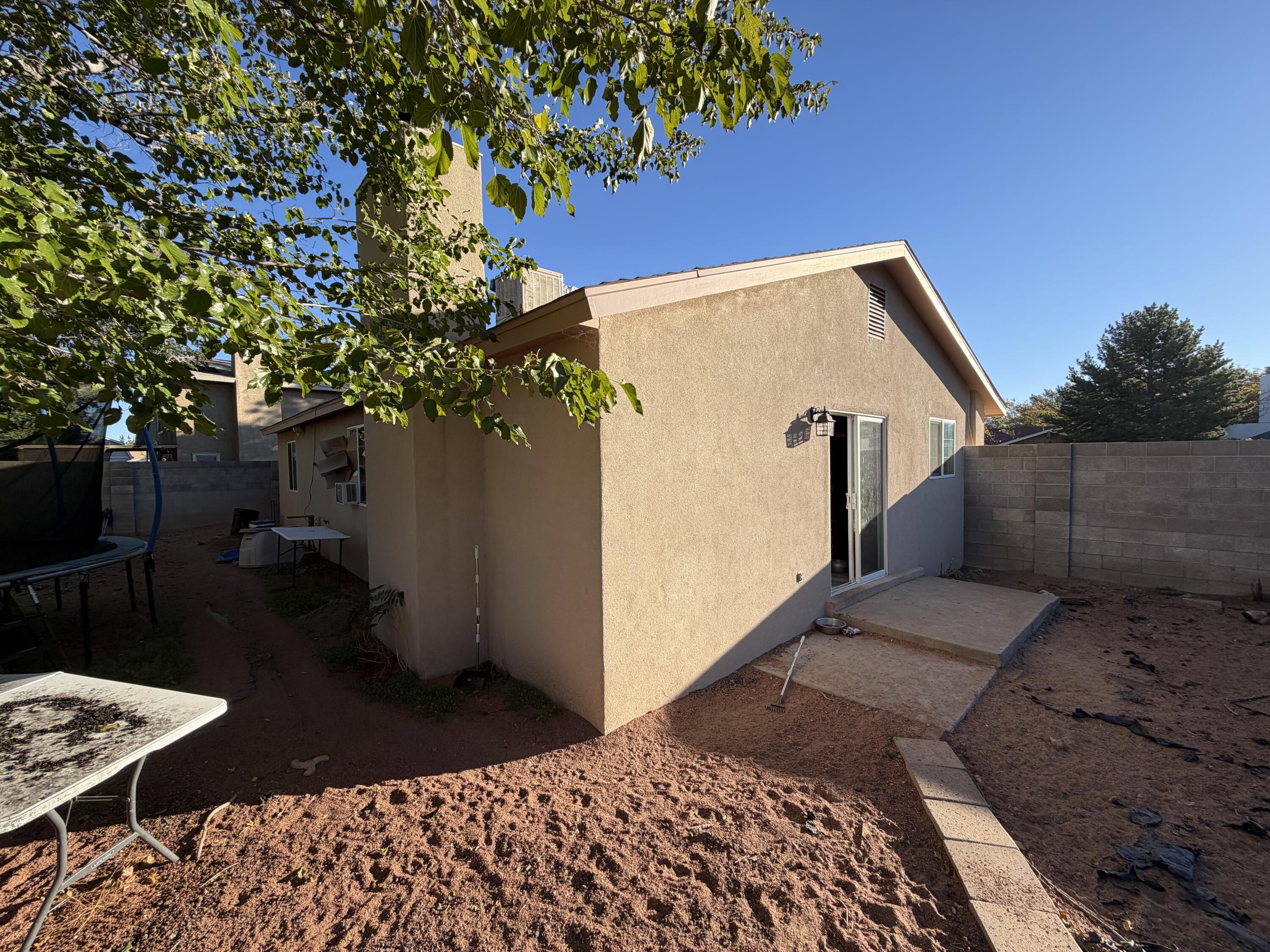 5901 Cochiti Drive NW