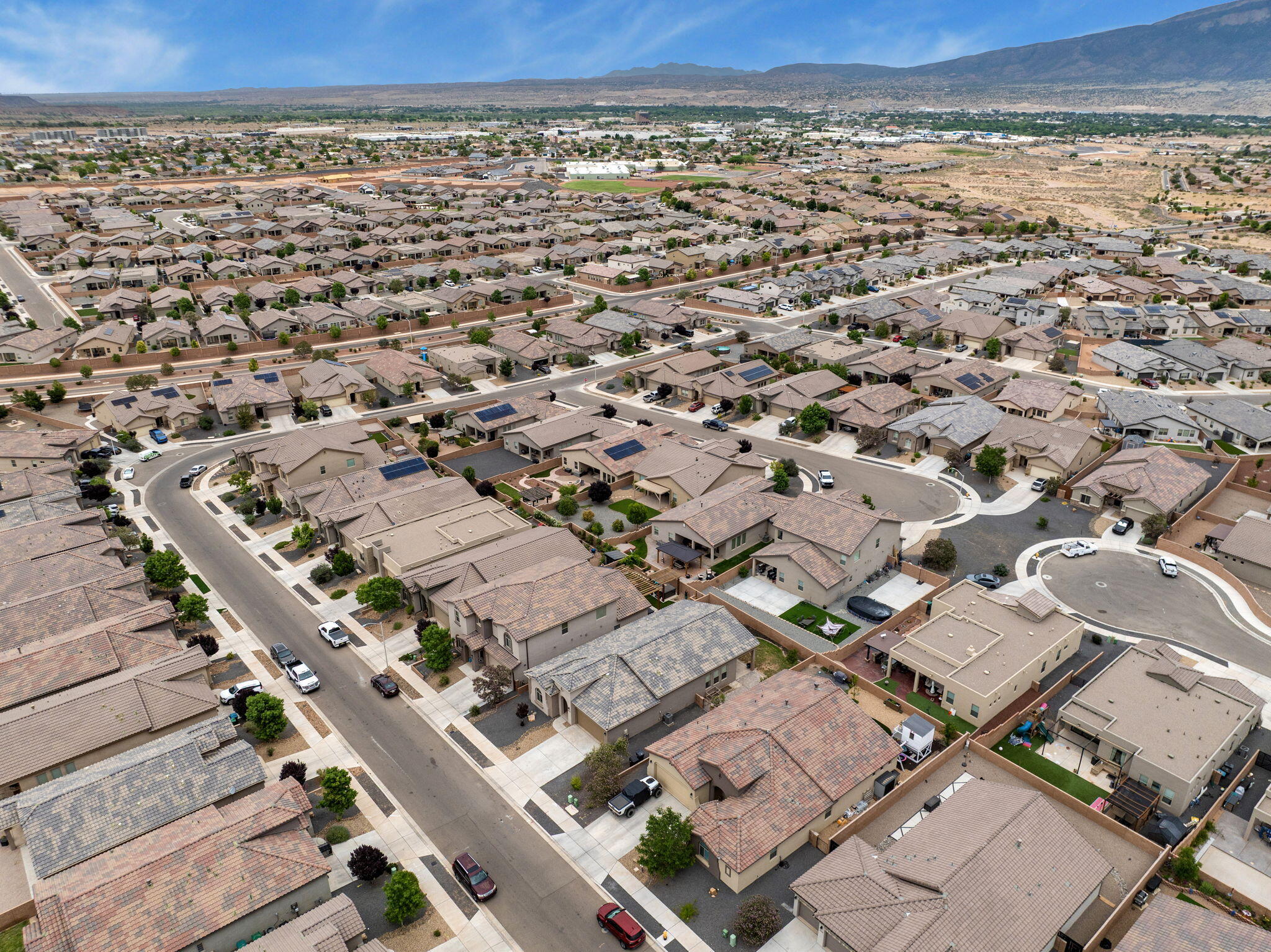 6926 Cleary Loop NE
