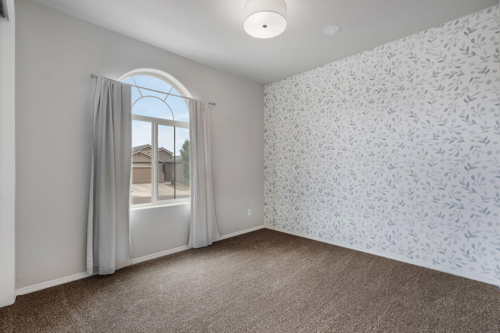 6926 Cleary Loop NE