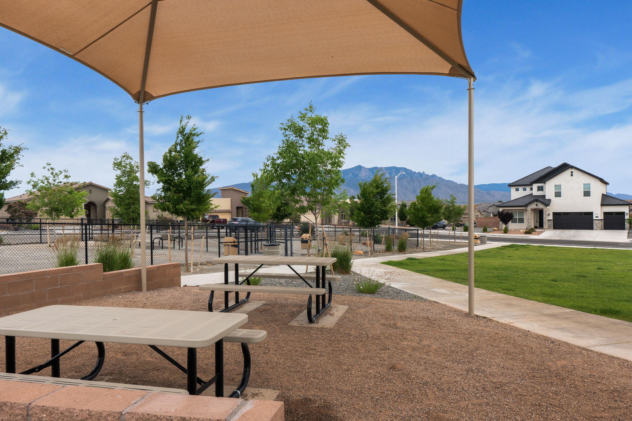 6926 Cleary Loop NE
