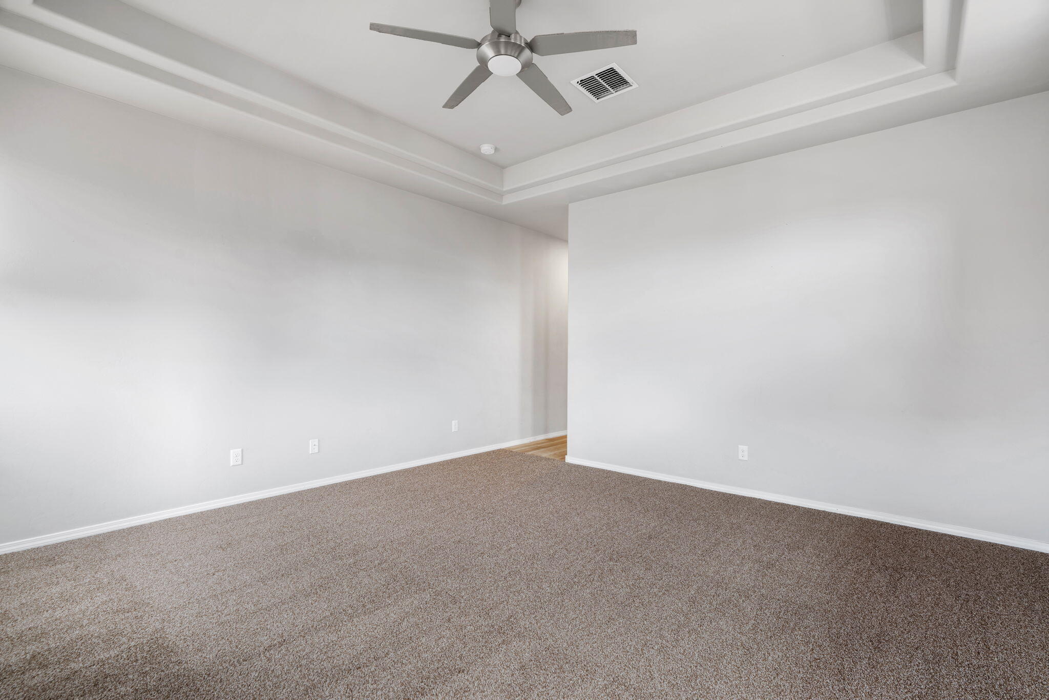 6926 Cleary Loop NE