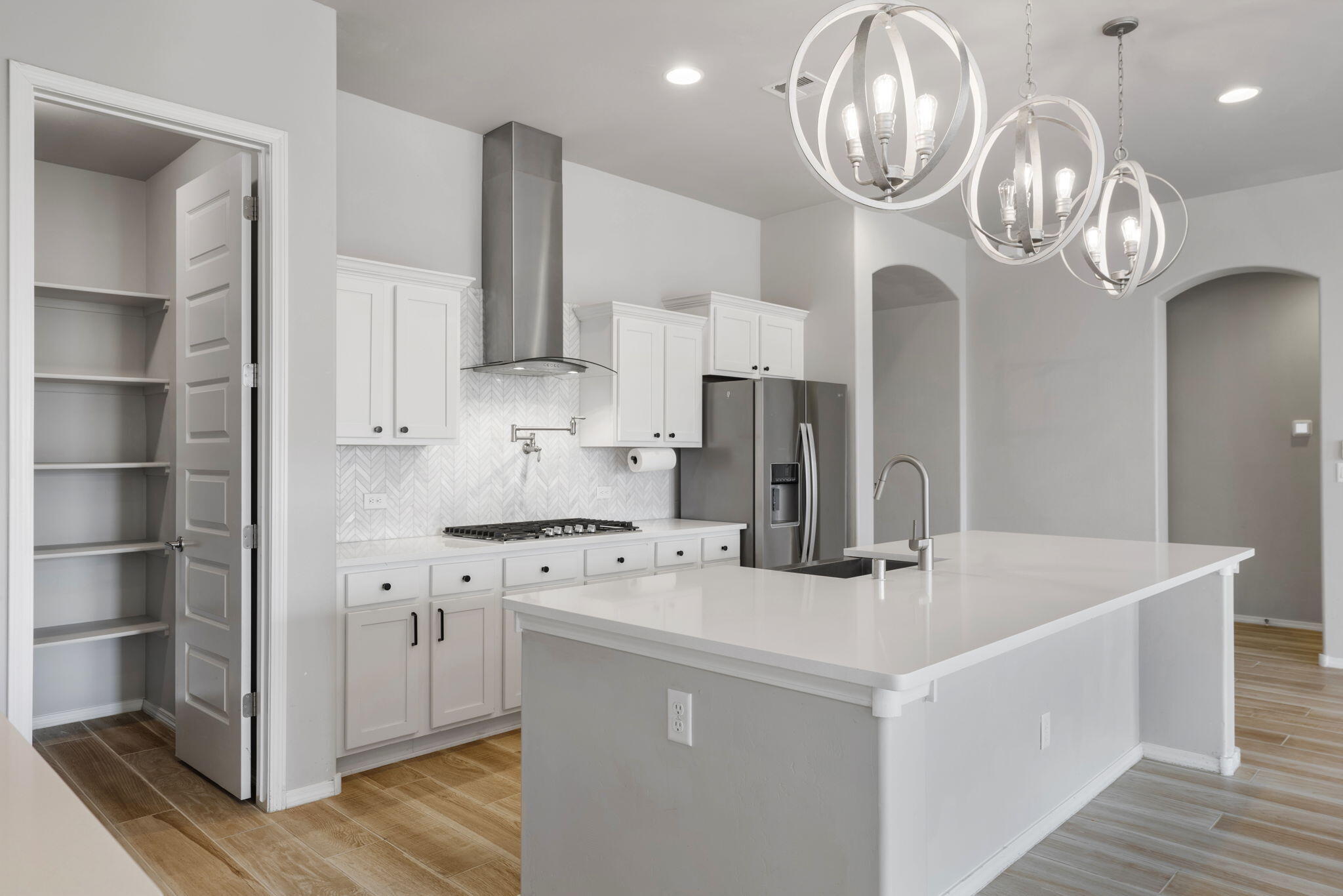 6926 Cleary Loop NE