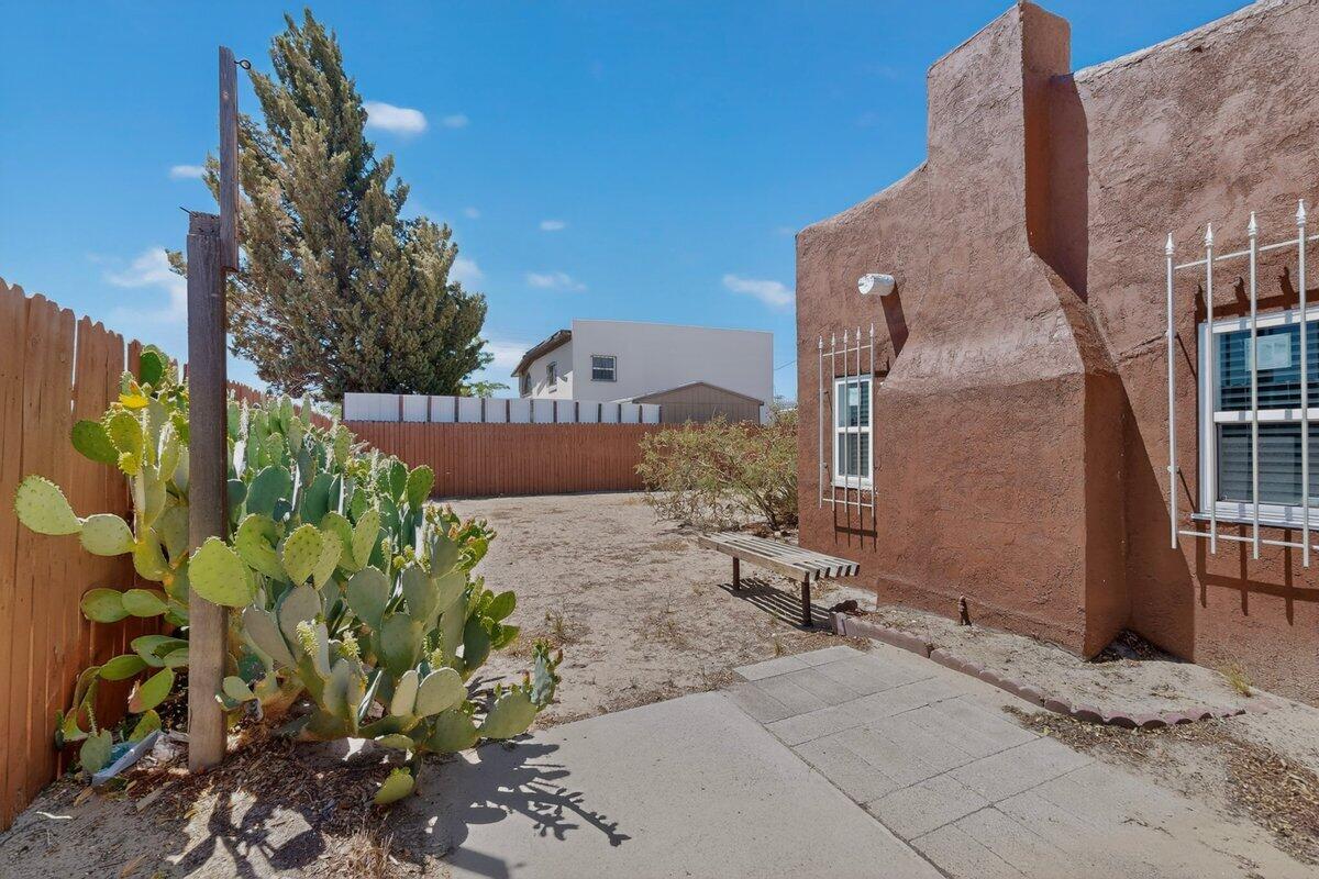 9621 Central Avenue NW