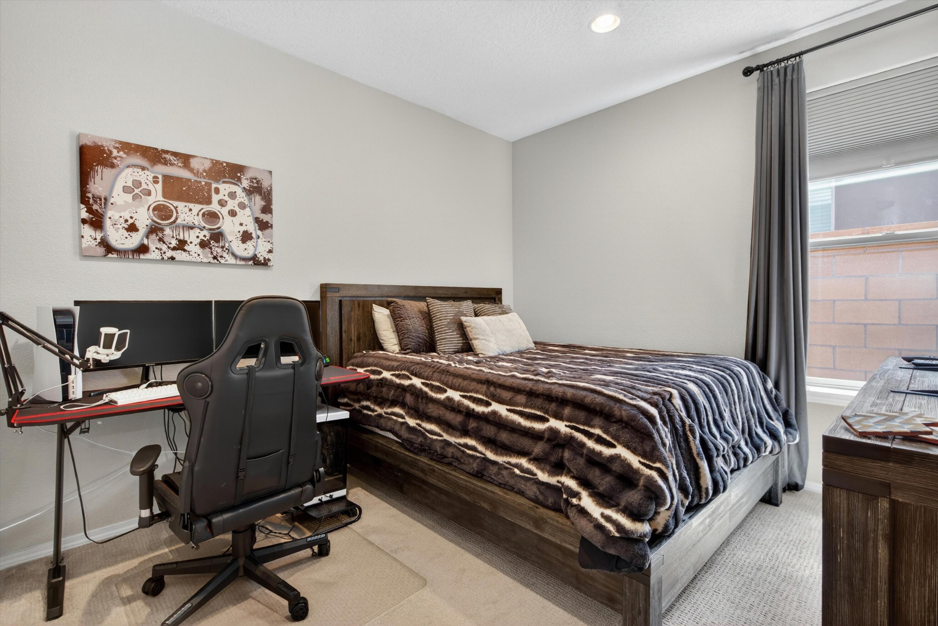 922 Turquesa Loop SE
