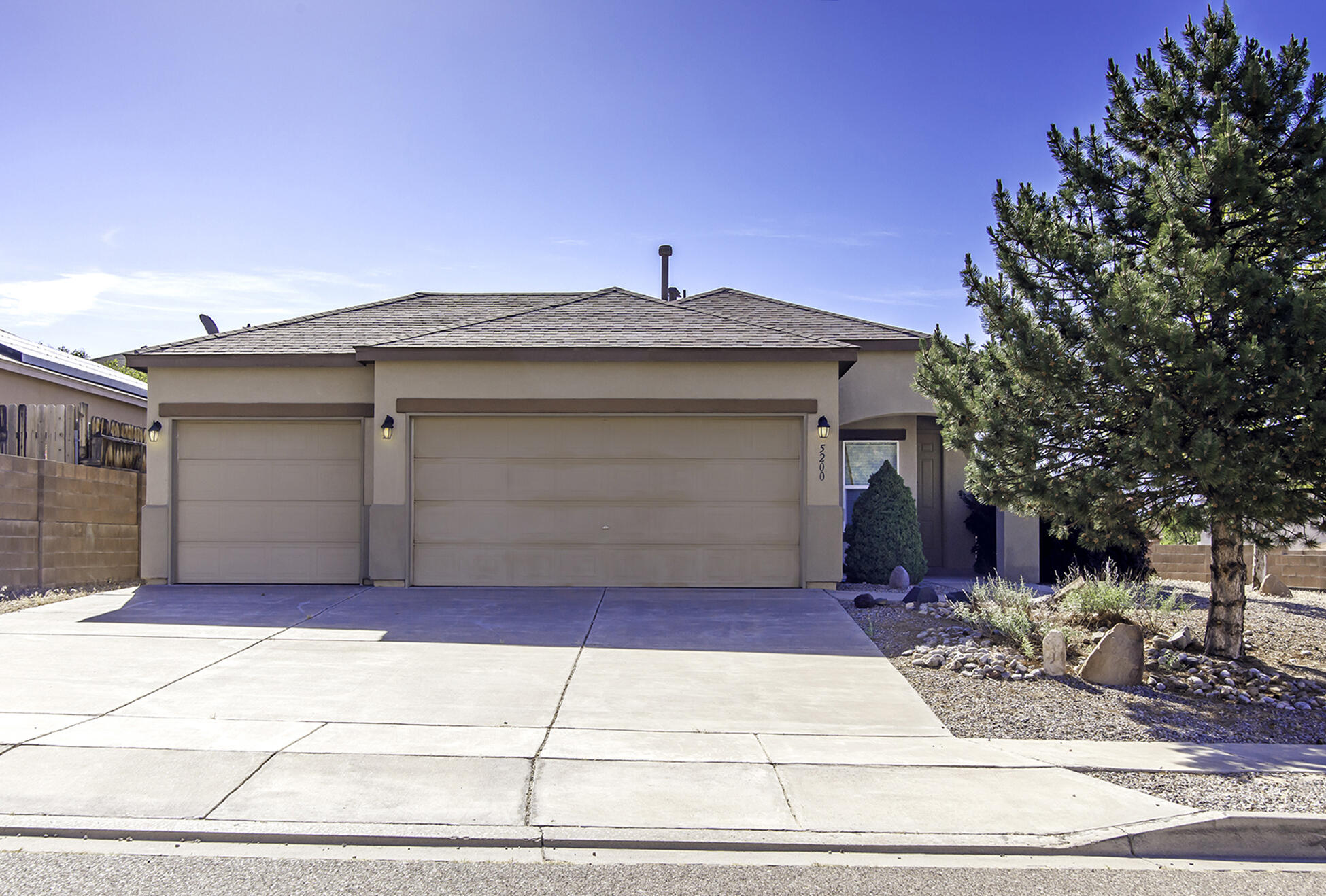 5200 Dulce Drive NE