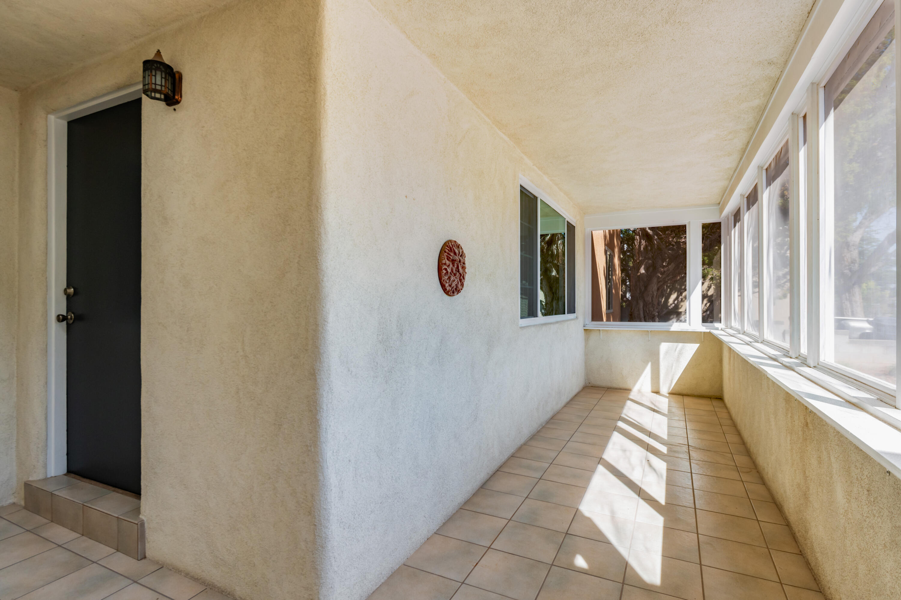 3822 La Hacienda Drive NE