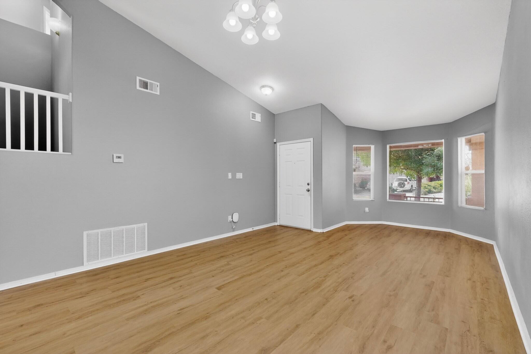 8612 Quail Creek Court NE