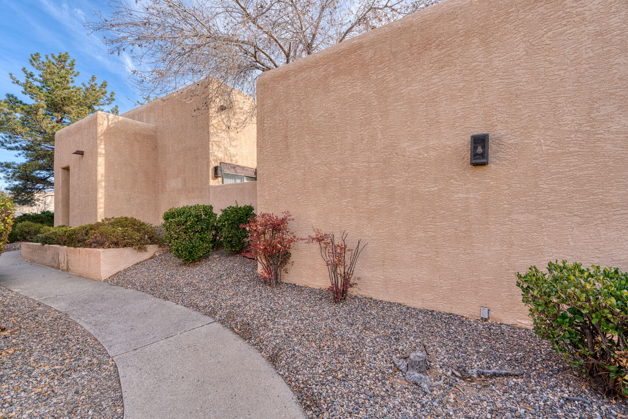 10277 Las Casitas Court NE