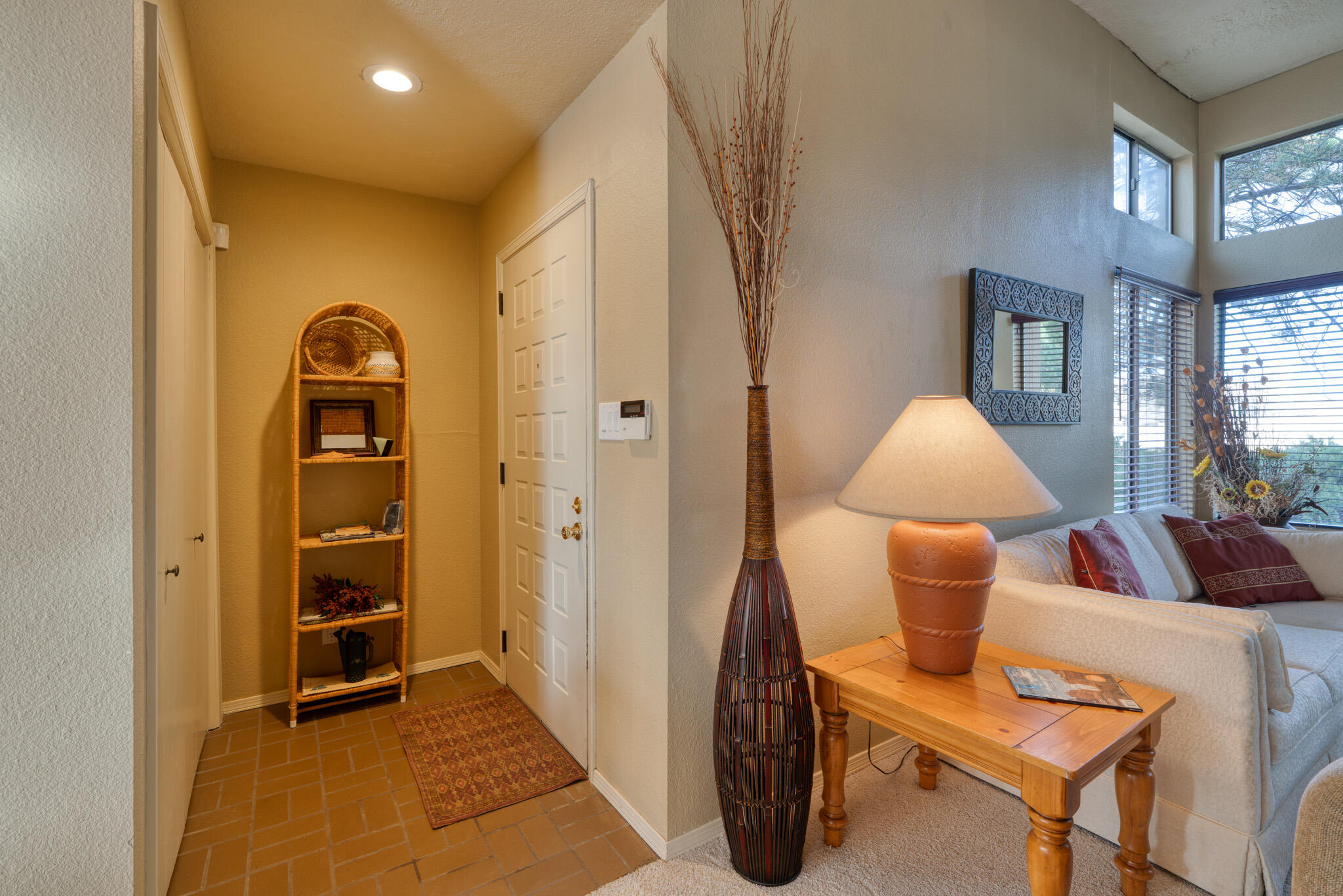 10277 Las Casitas Court NE