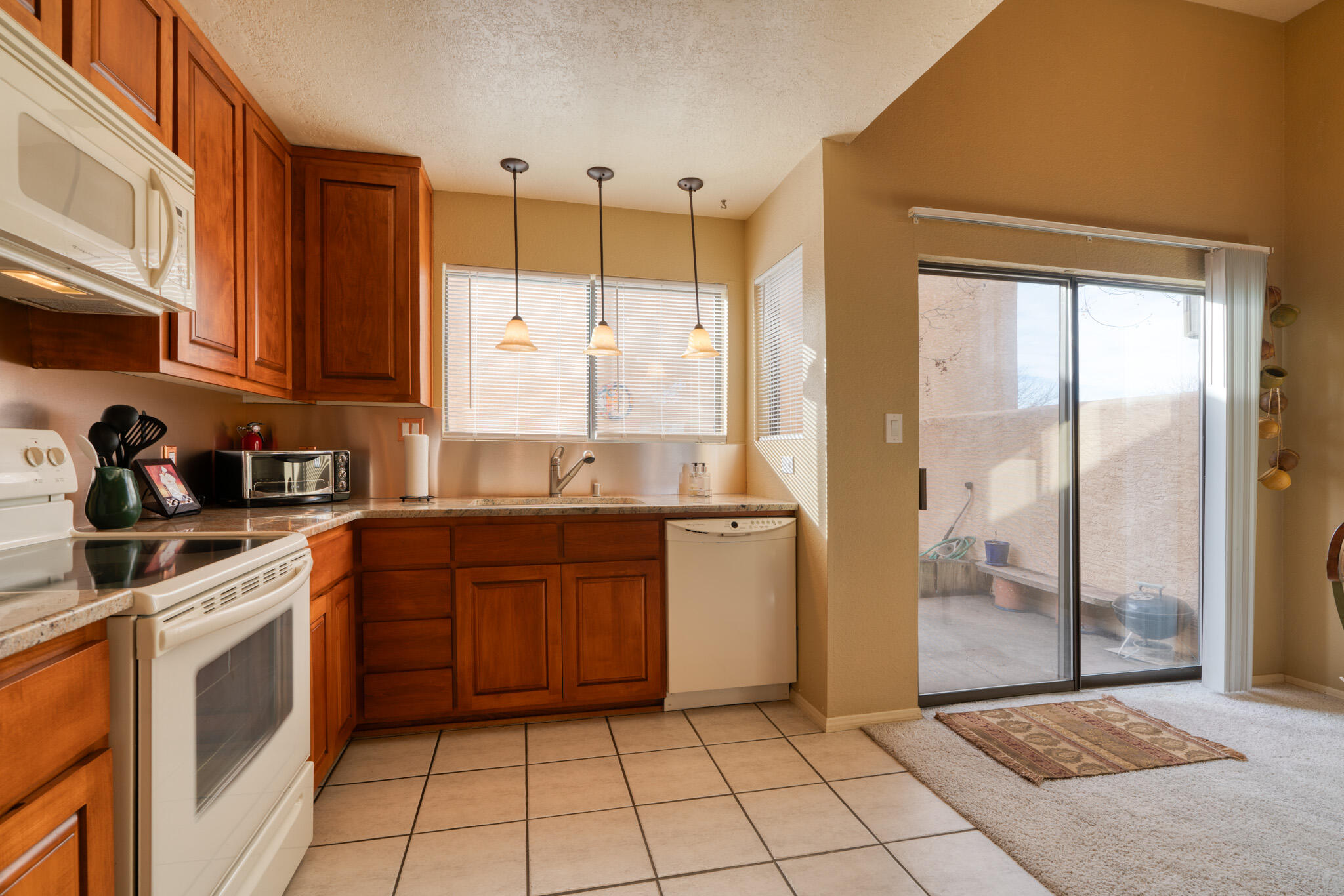 10277 Las Casitas Court NE
