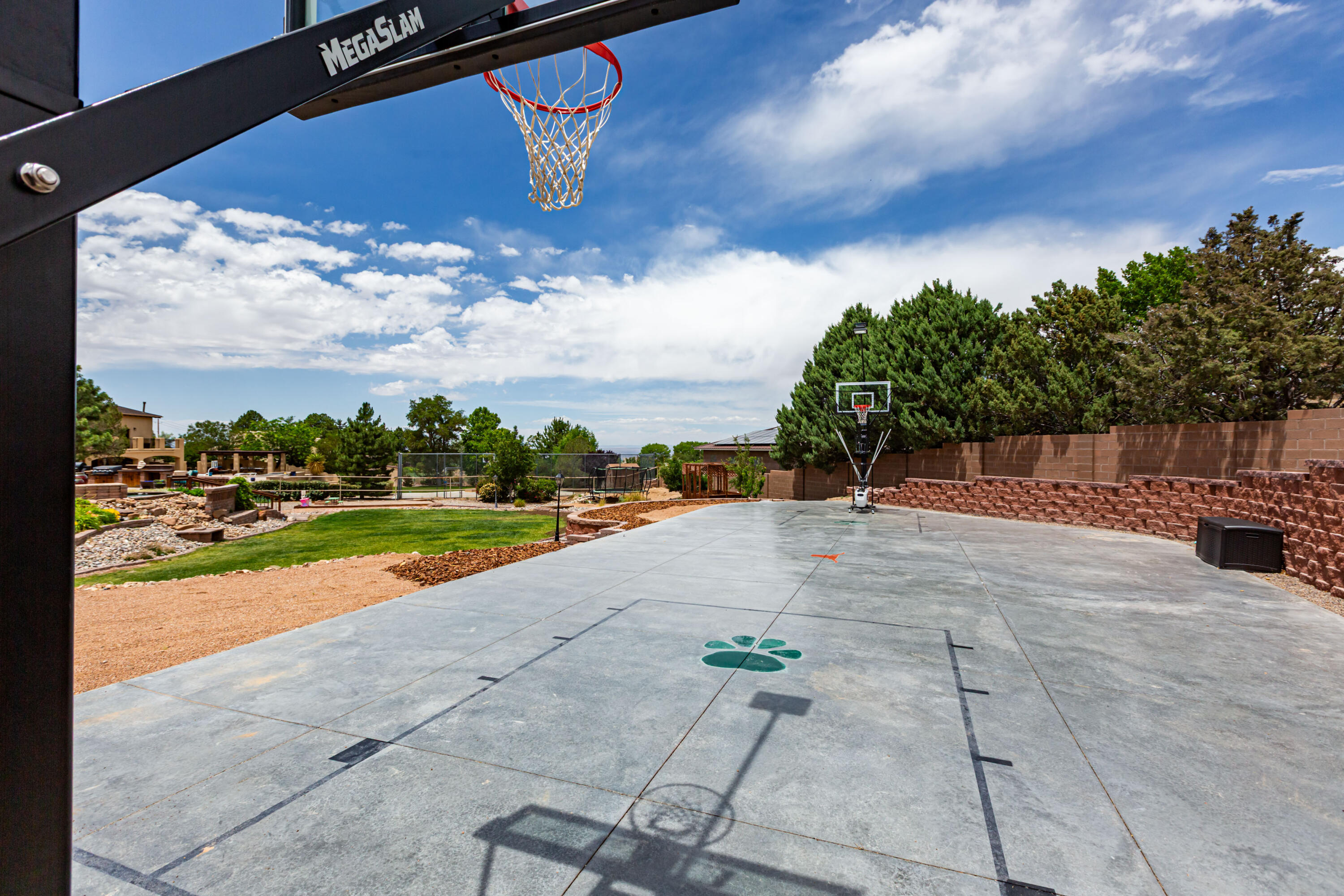 12201 Santa Monica Drive NE