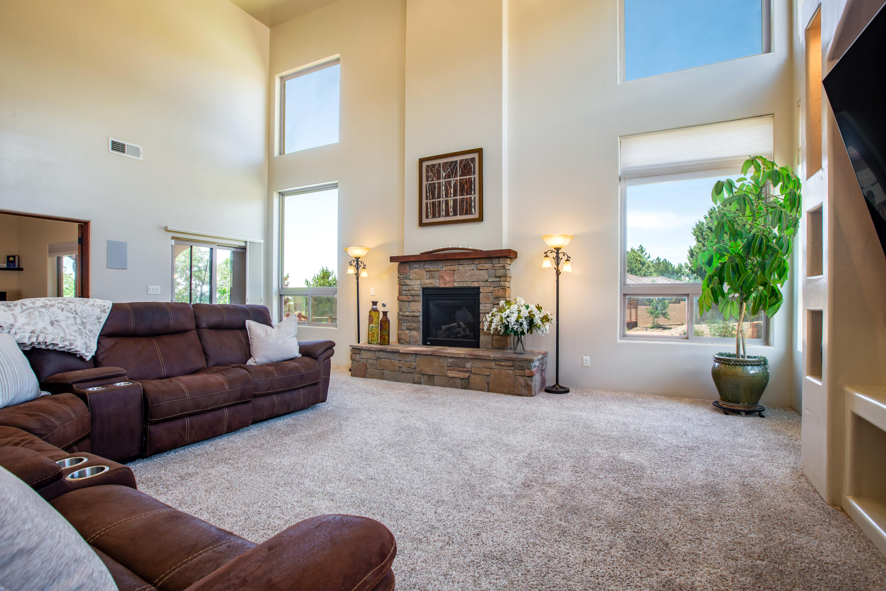12201 Santa Monica Drive NE