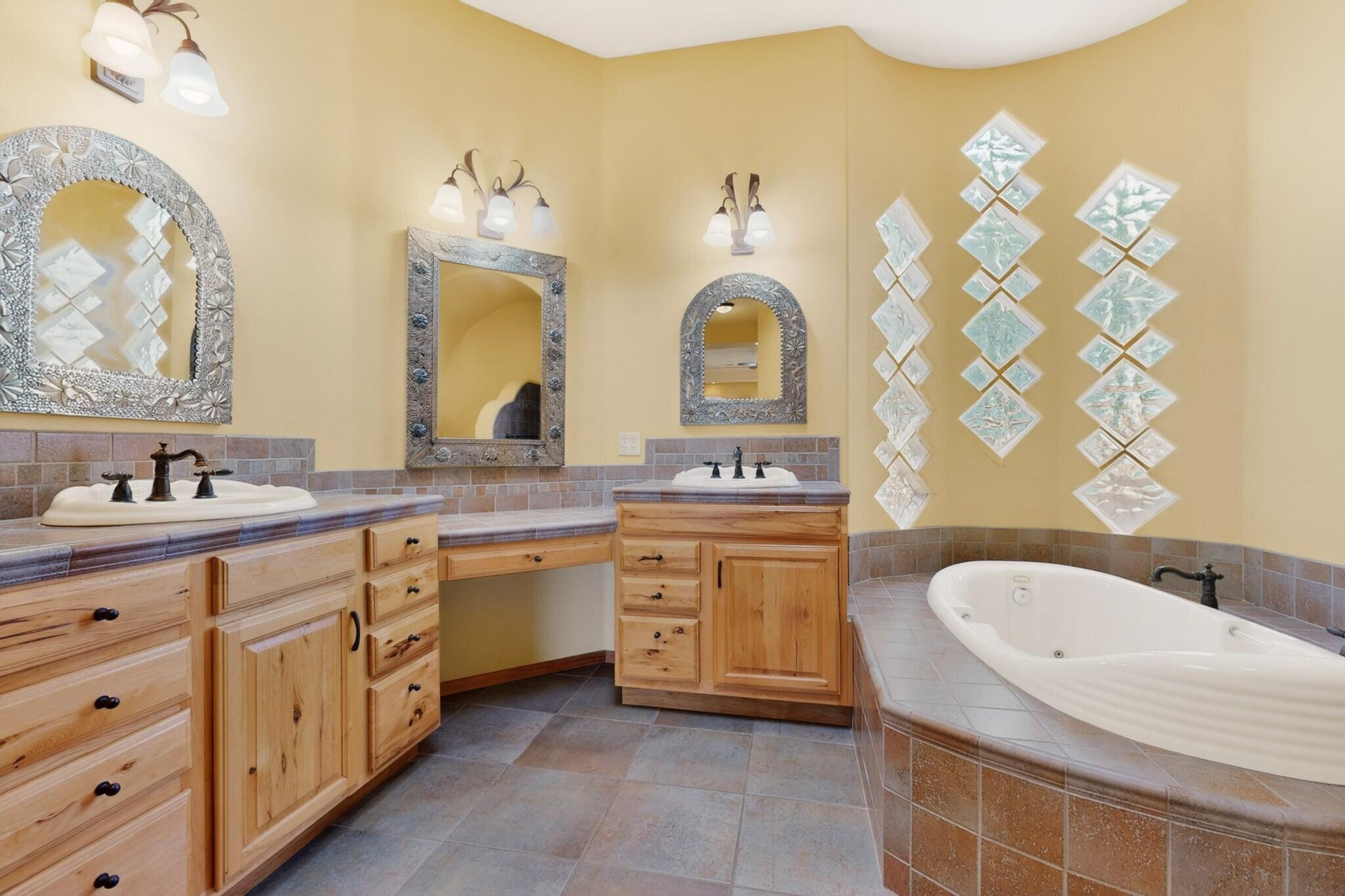 1480 Nez Perce Loop NE