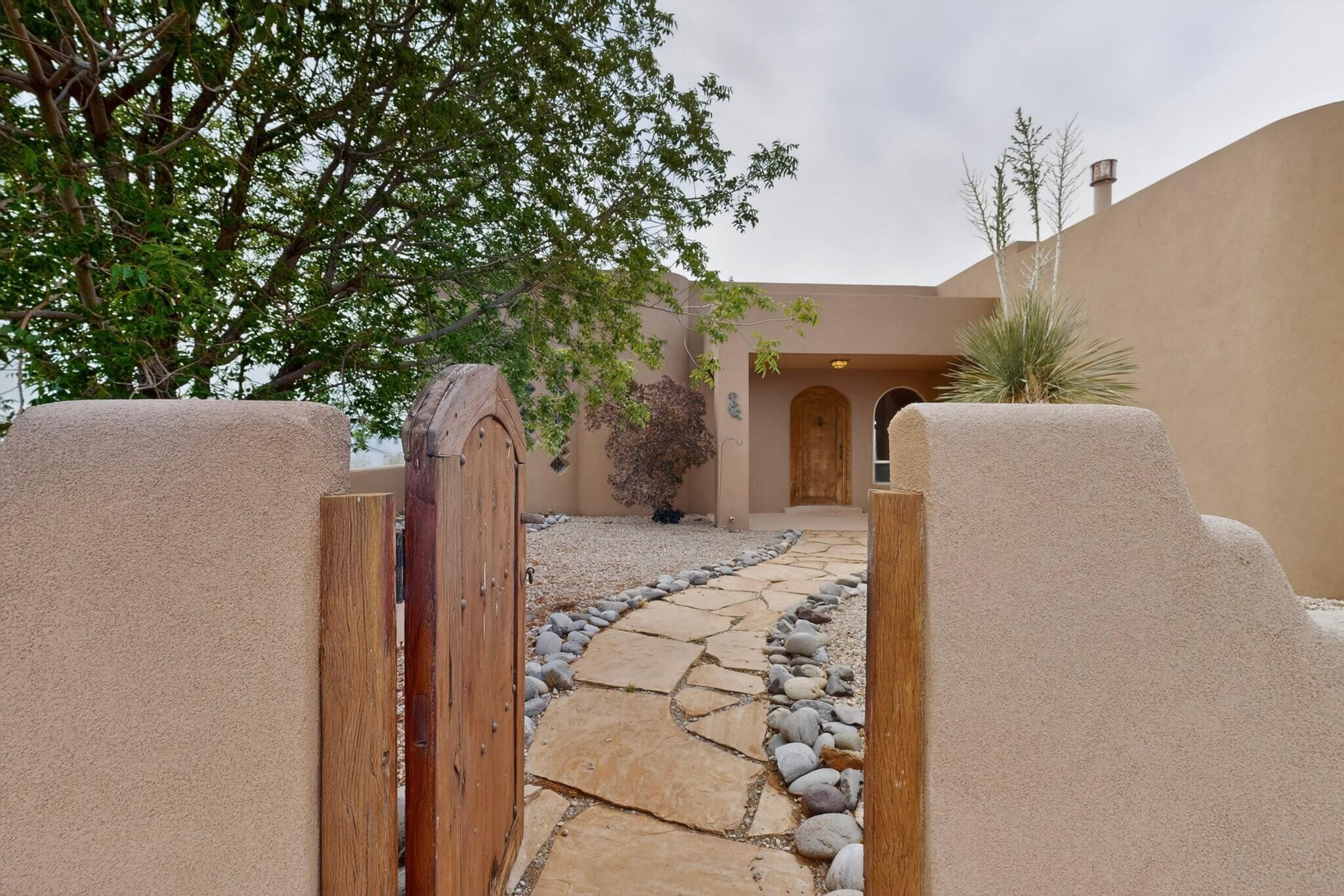 1480 Nez Perce Loop NE