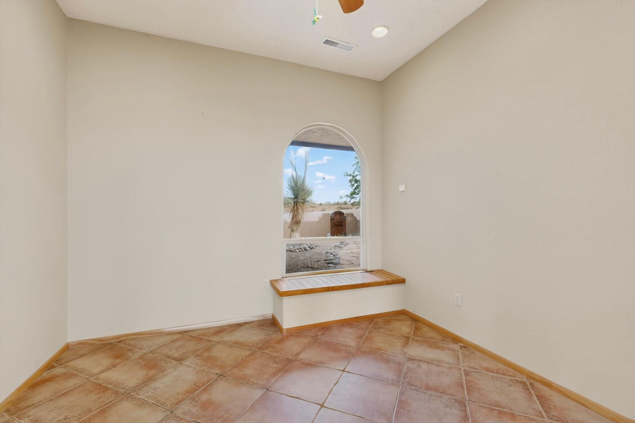 1480 Nez Perce Loop NE
