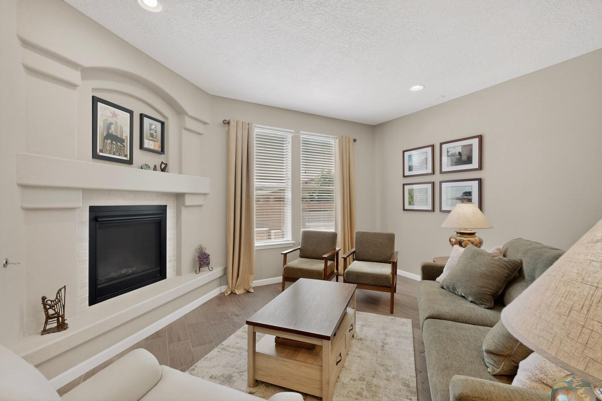 2808 Walsh Loop SE