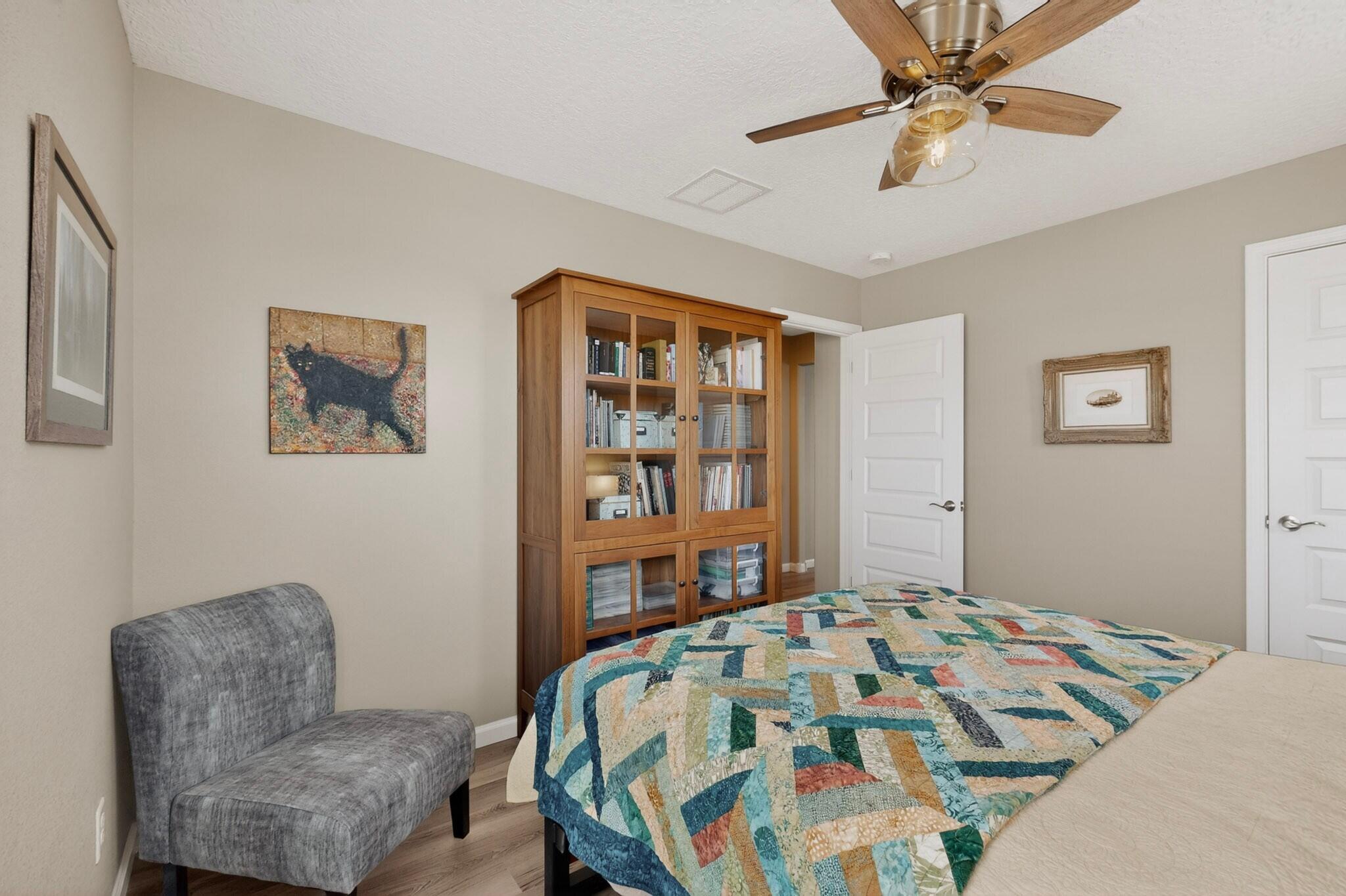 2808 Walsh Loop SE
