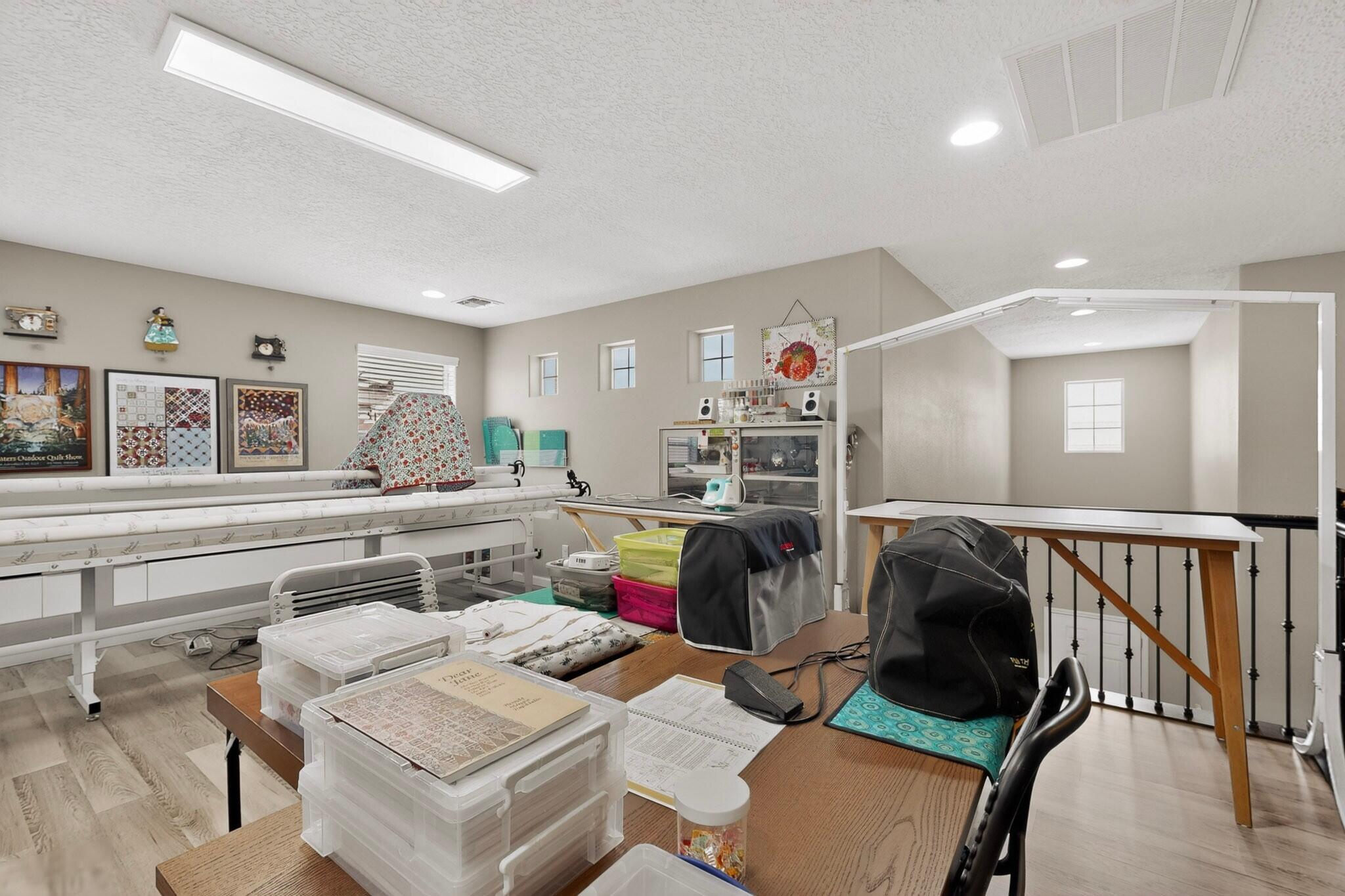 2808 Walsh Loop SE