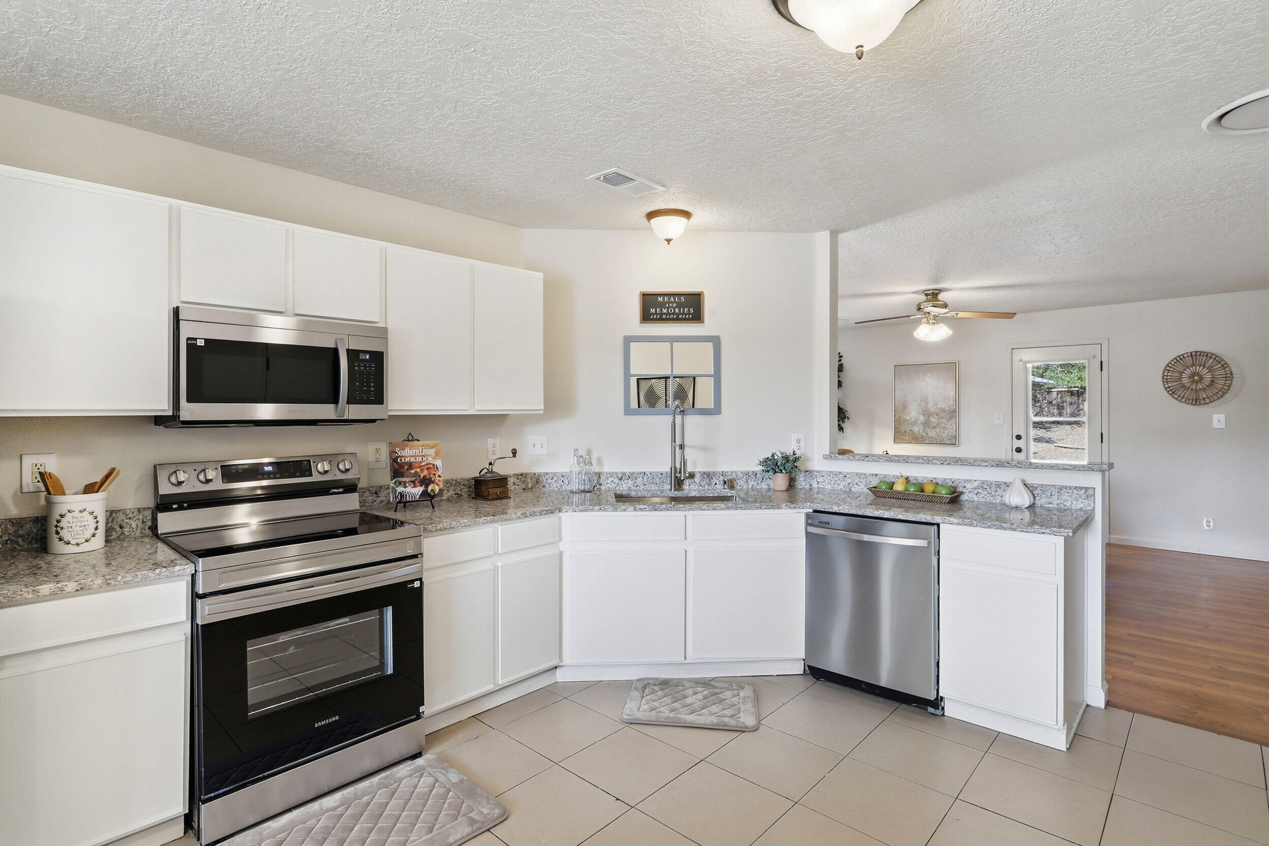 3025 Mason Meadows Drive NE