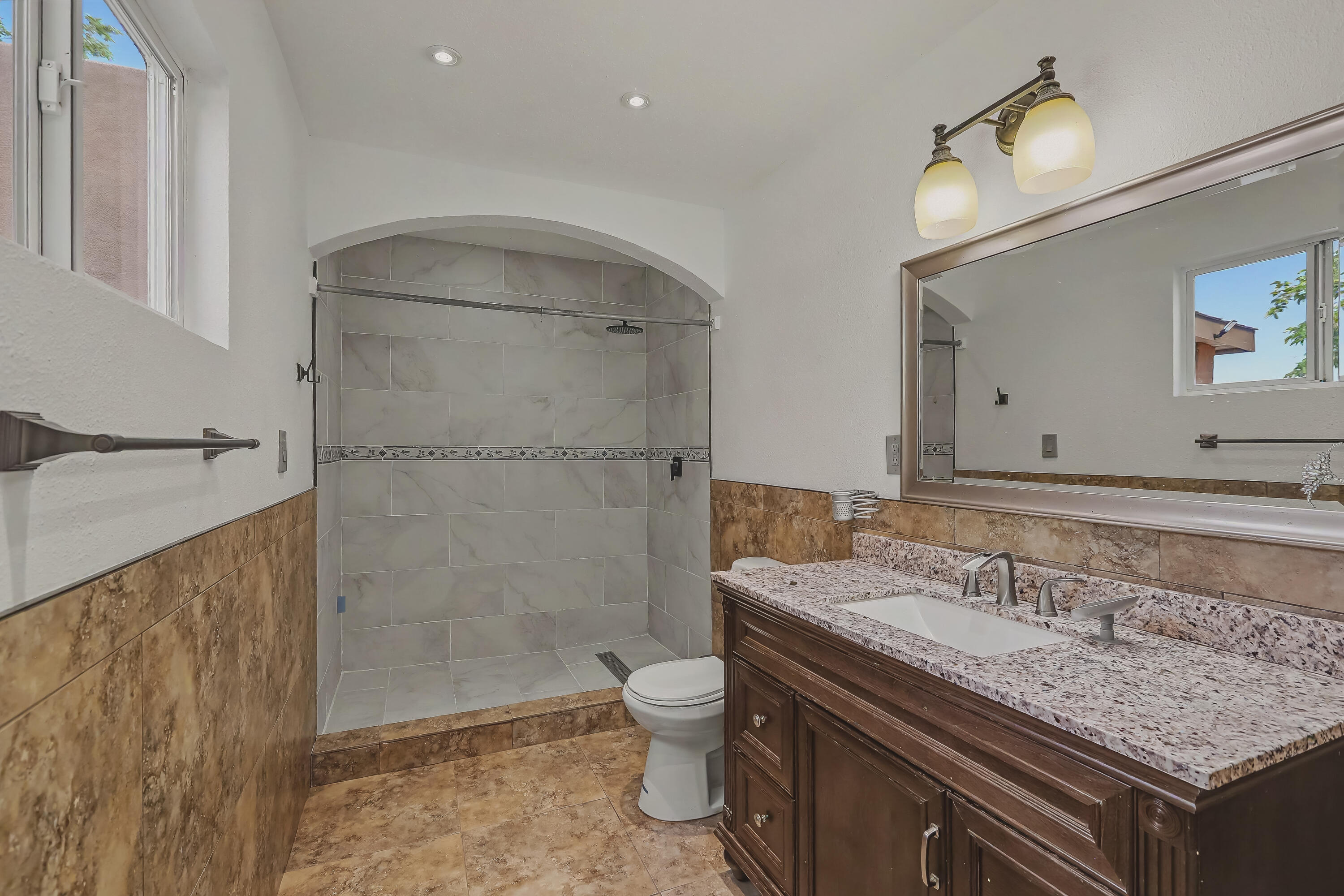 808 Villa Verde Drive SE